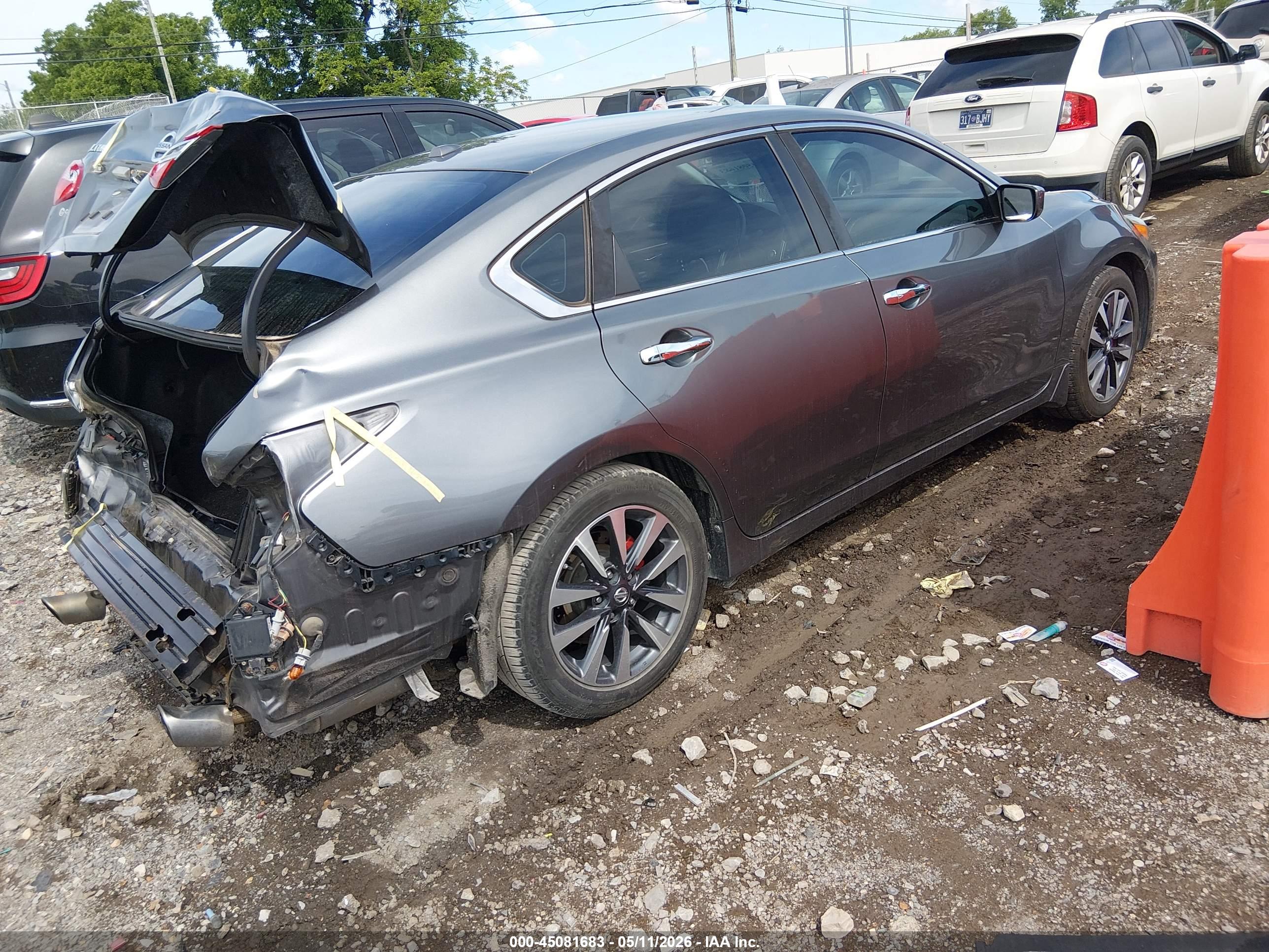 NISSAN ALTIMA image 4