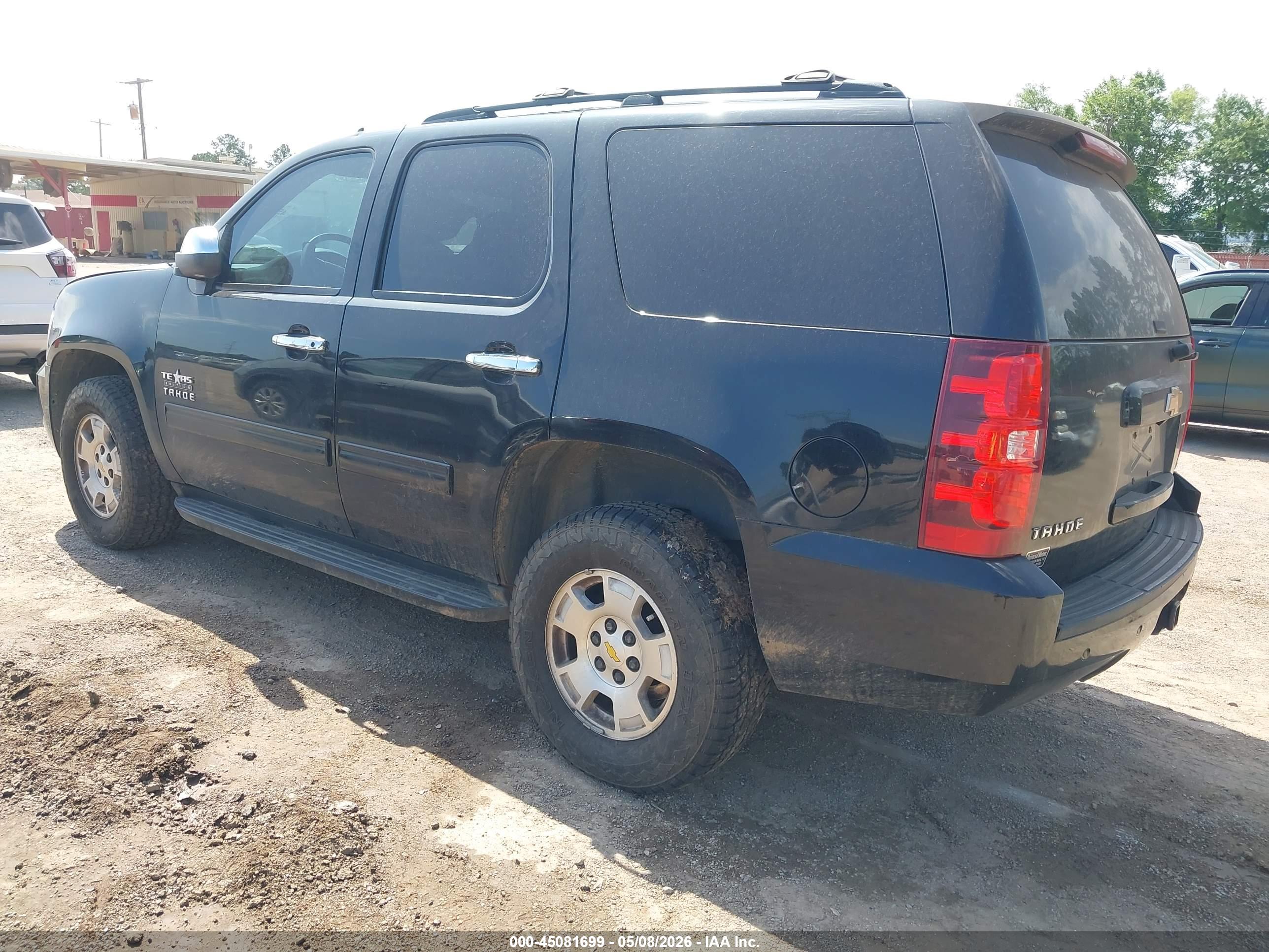CHEVROLET TAHOE image 3