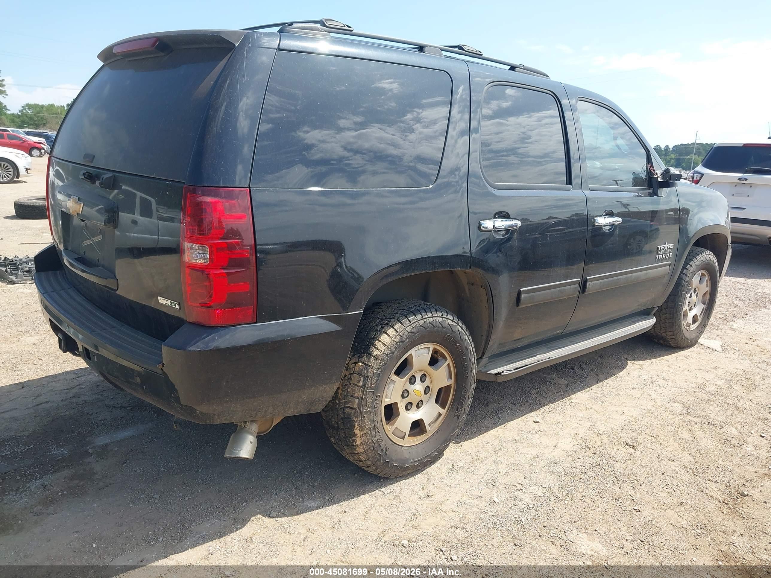 CHEVROLET TAHOE image 4
