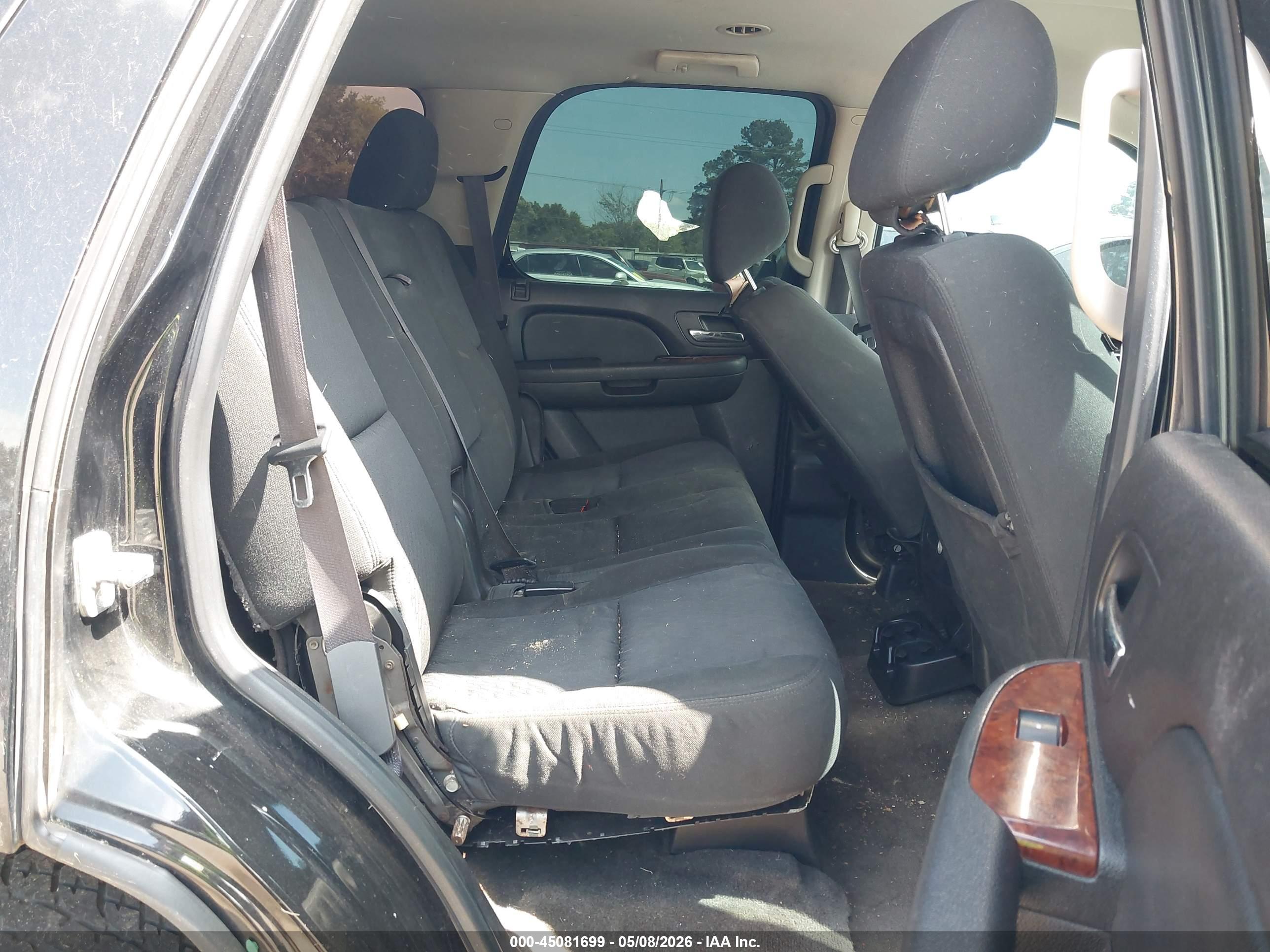 CHEVROLET TAHOE image 8