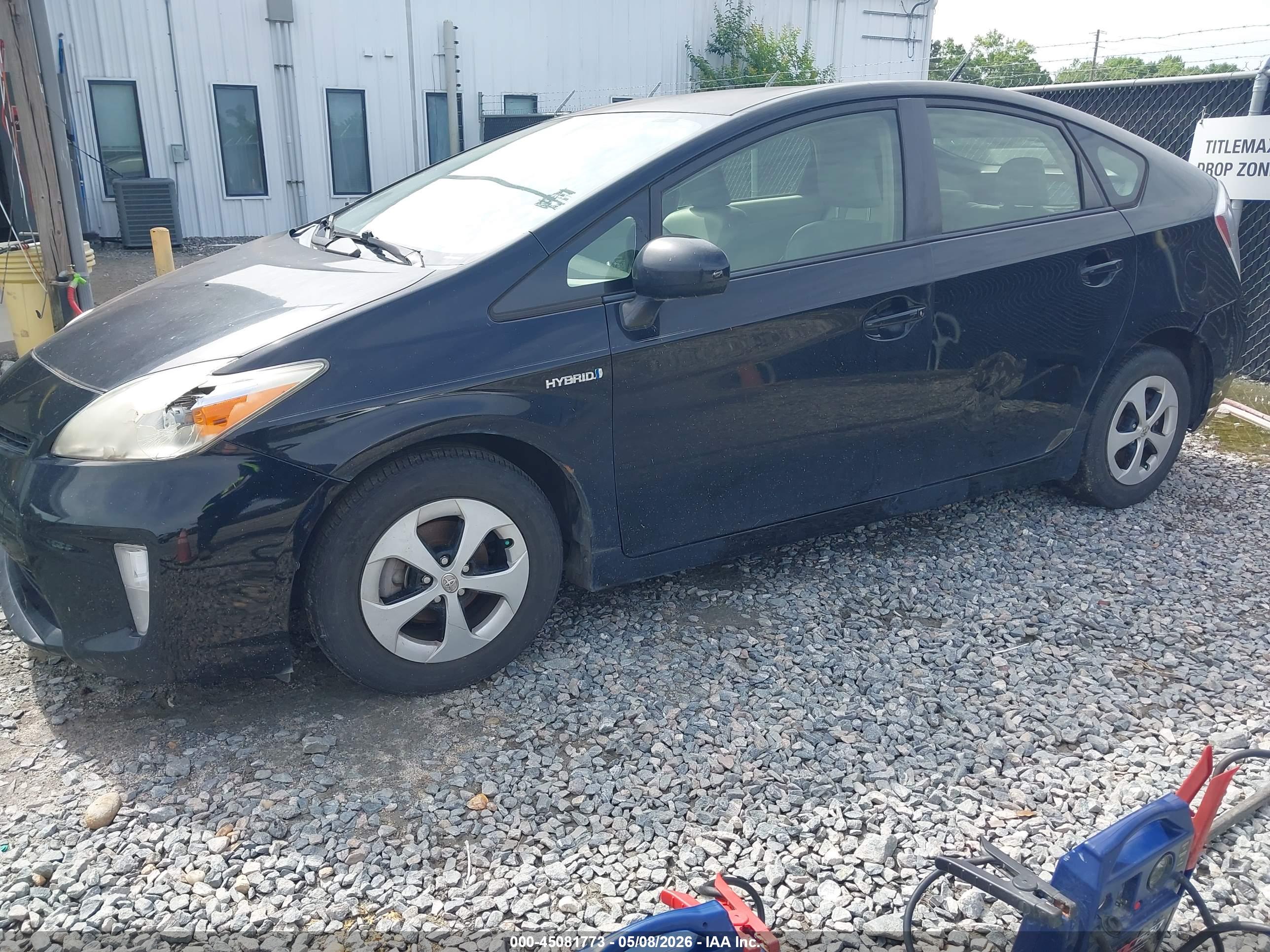 TOYOTA PRIUS image 2