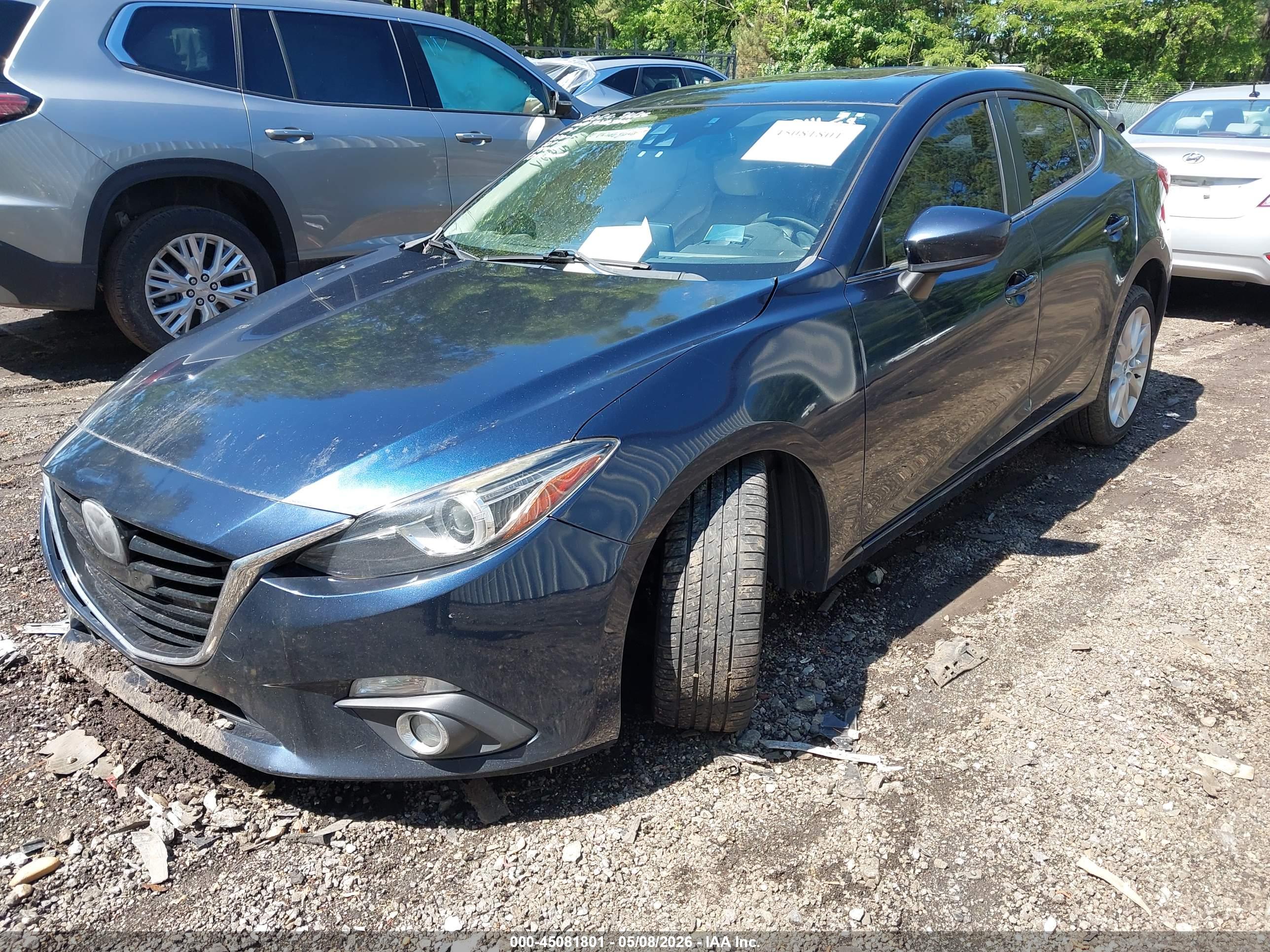 MAZDA MAZDA3 image 2