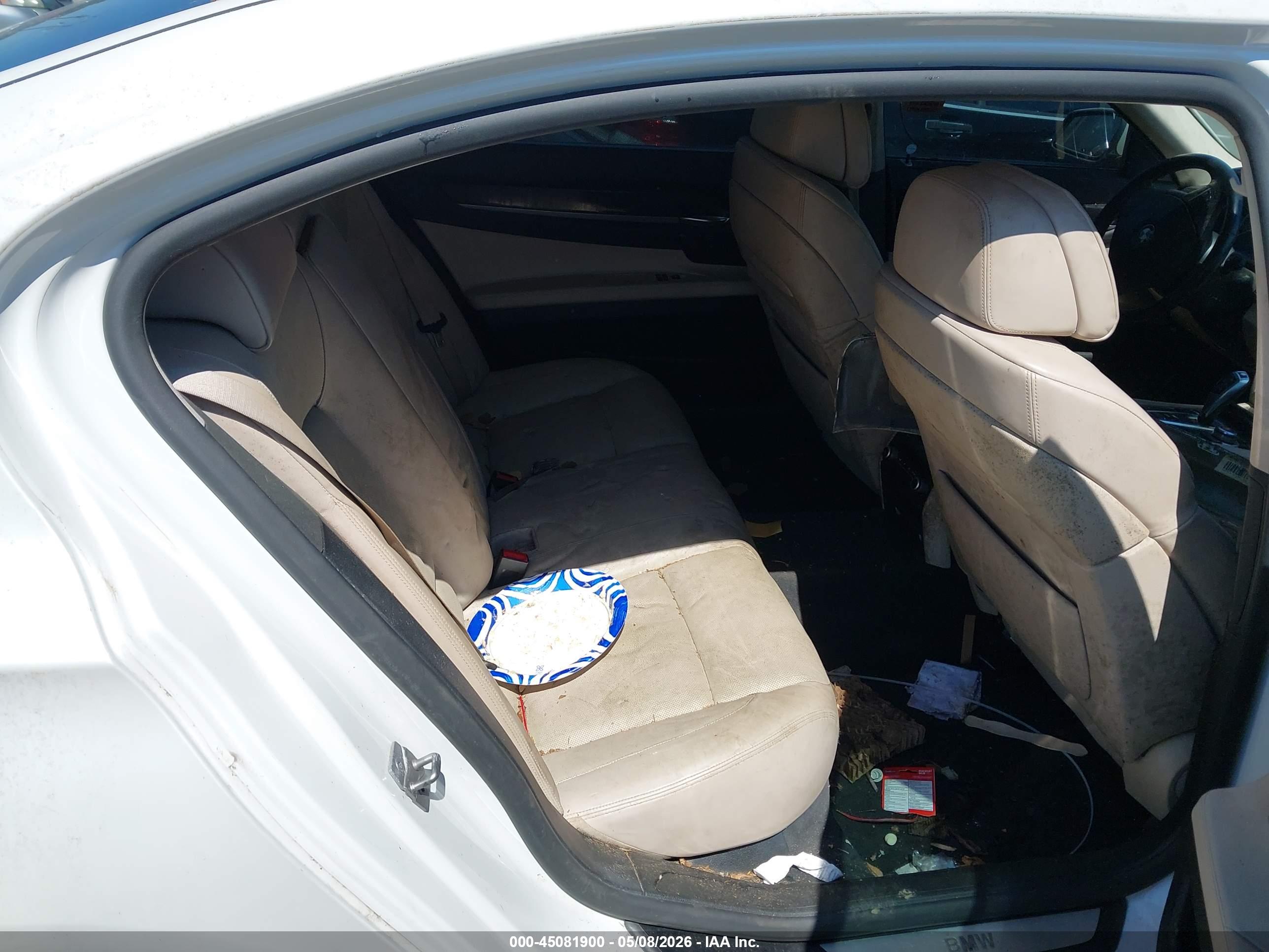BMW 750LI image 8