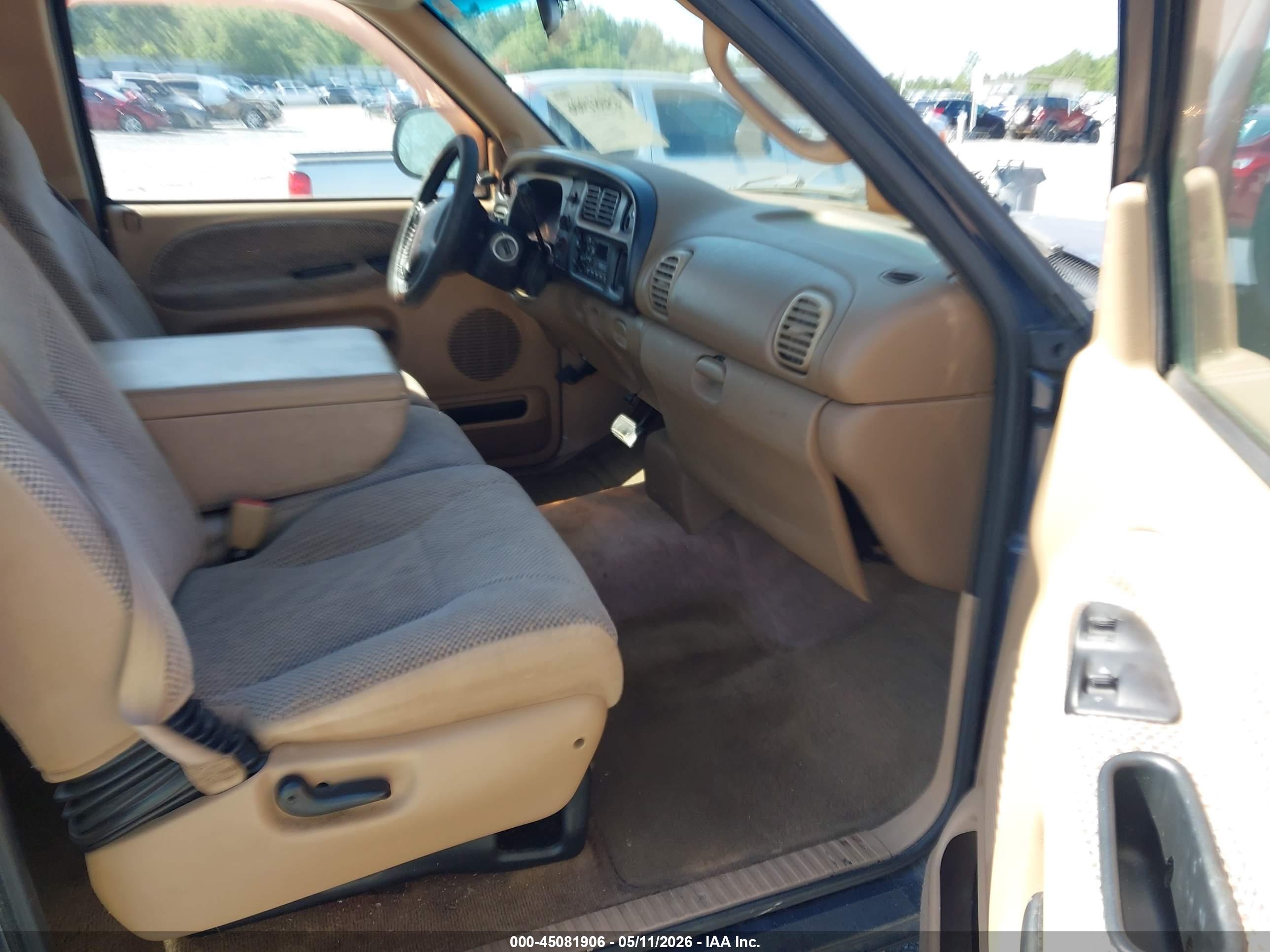 DODGE RAM image 5