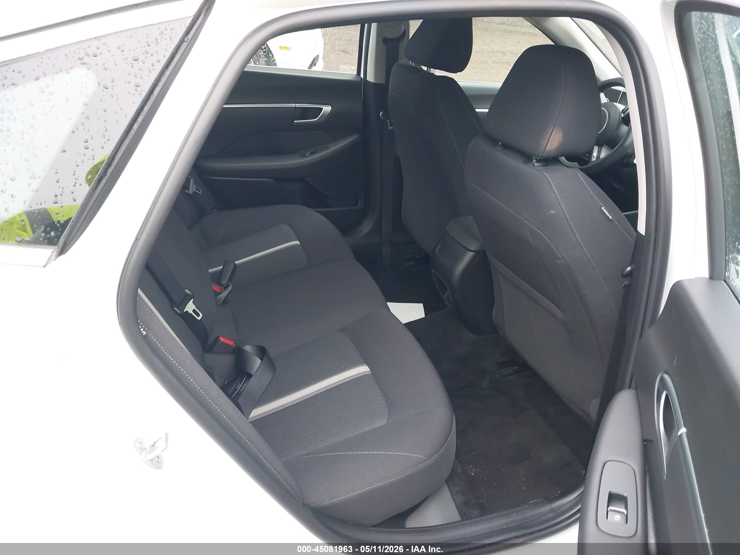 HYUNDAI SONATA image 8