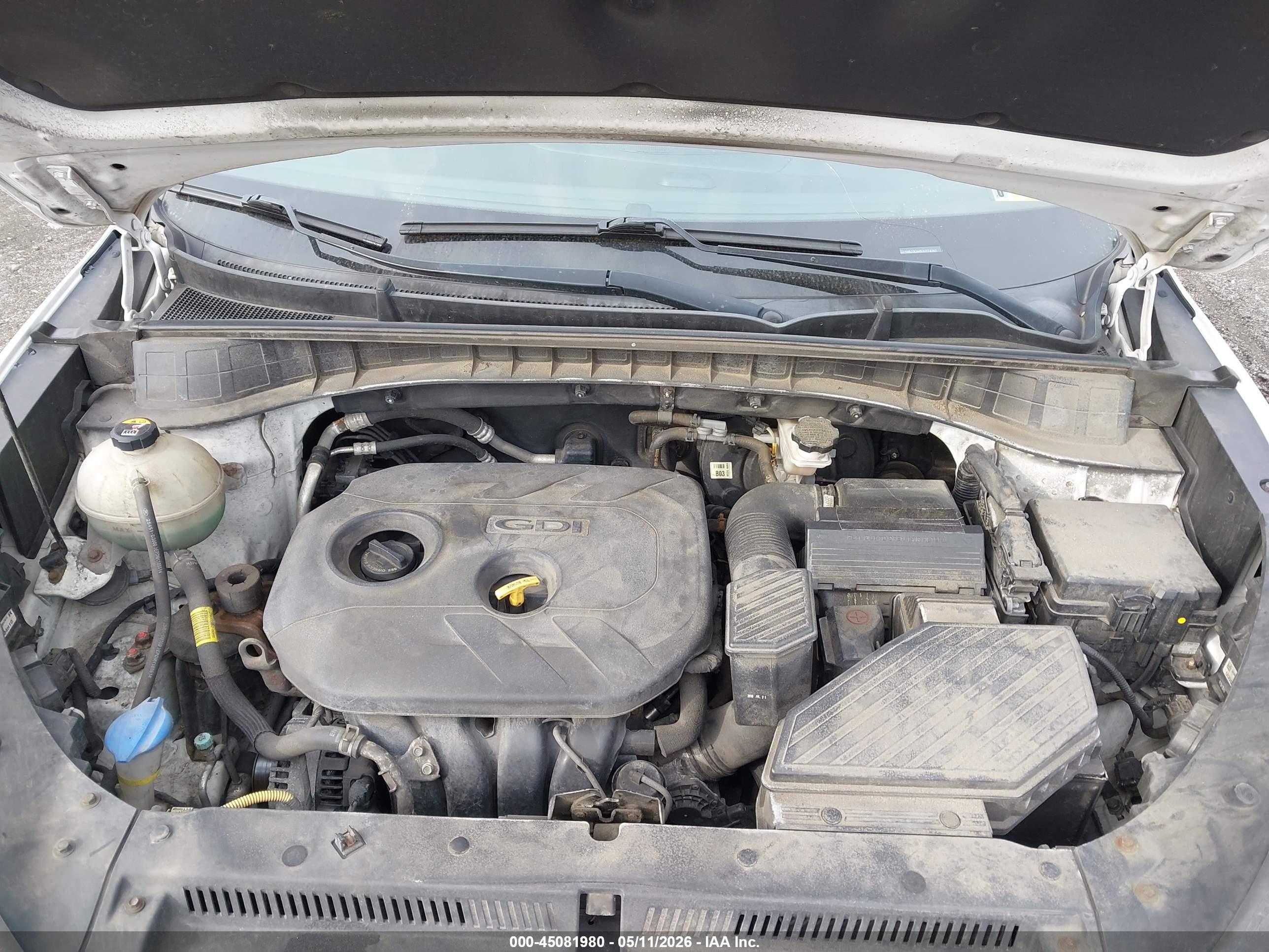 HYUNDAI TUCSON image 10