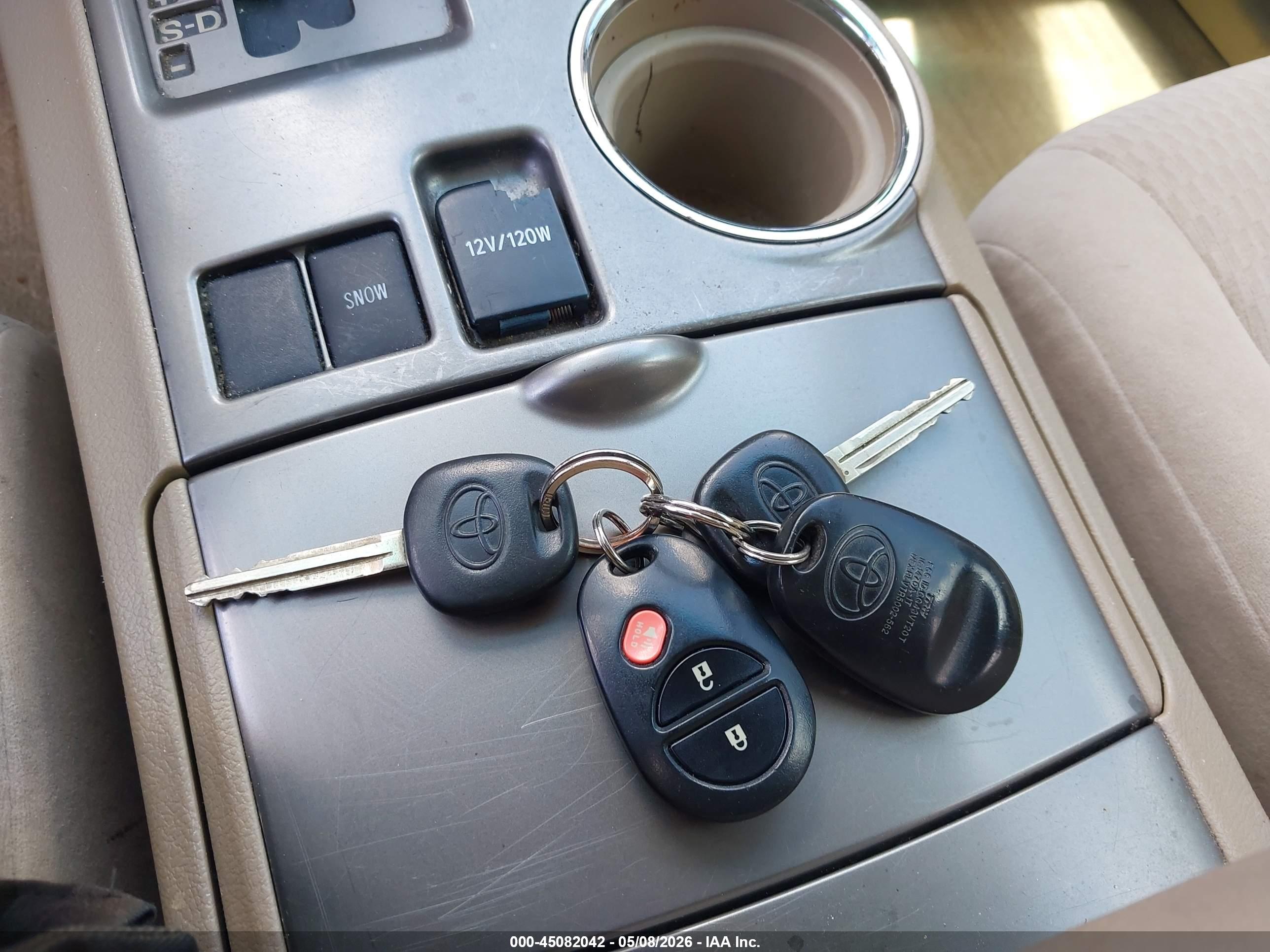 TOYOTA HIGHLANDER image 11