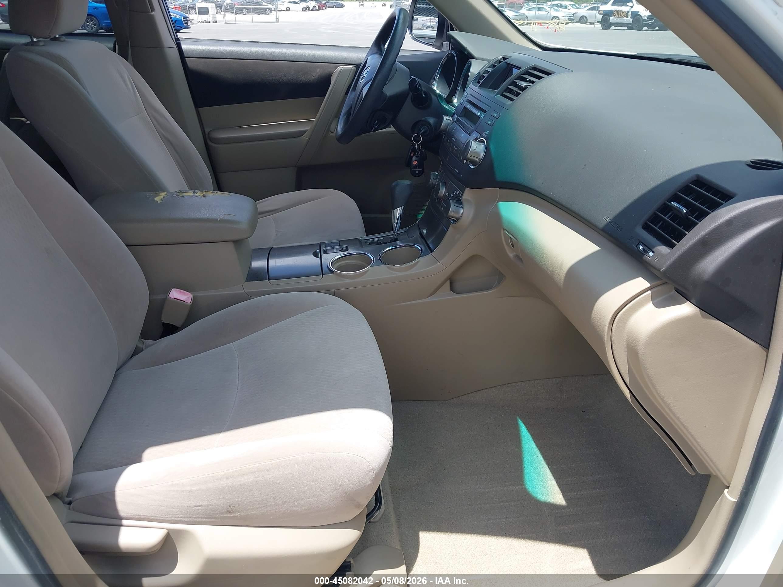 TOYOTA HIGHLANDER image 5