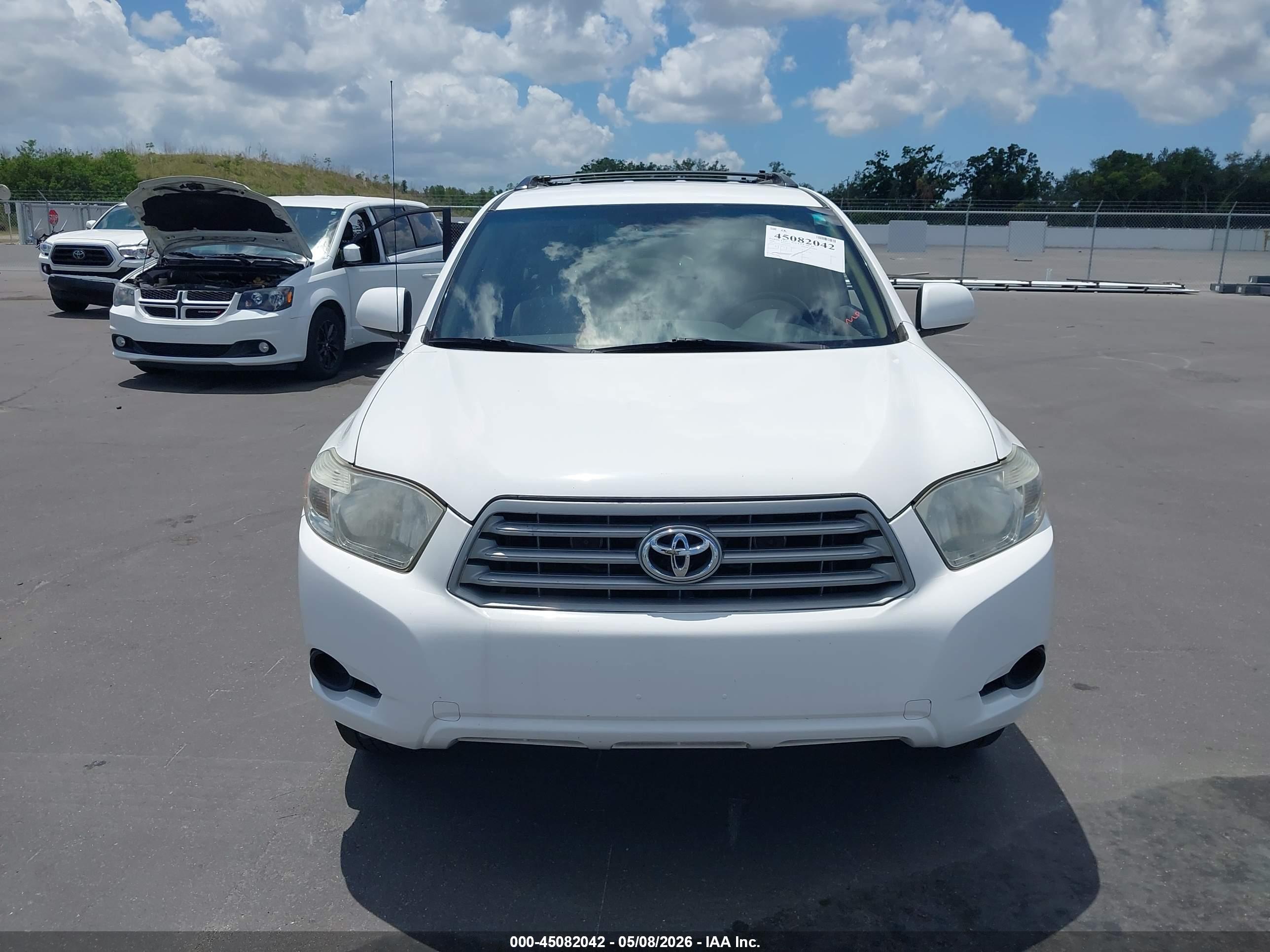TOYOTA HIGHLANDER image 6