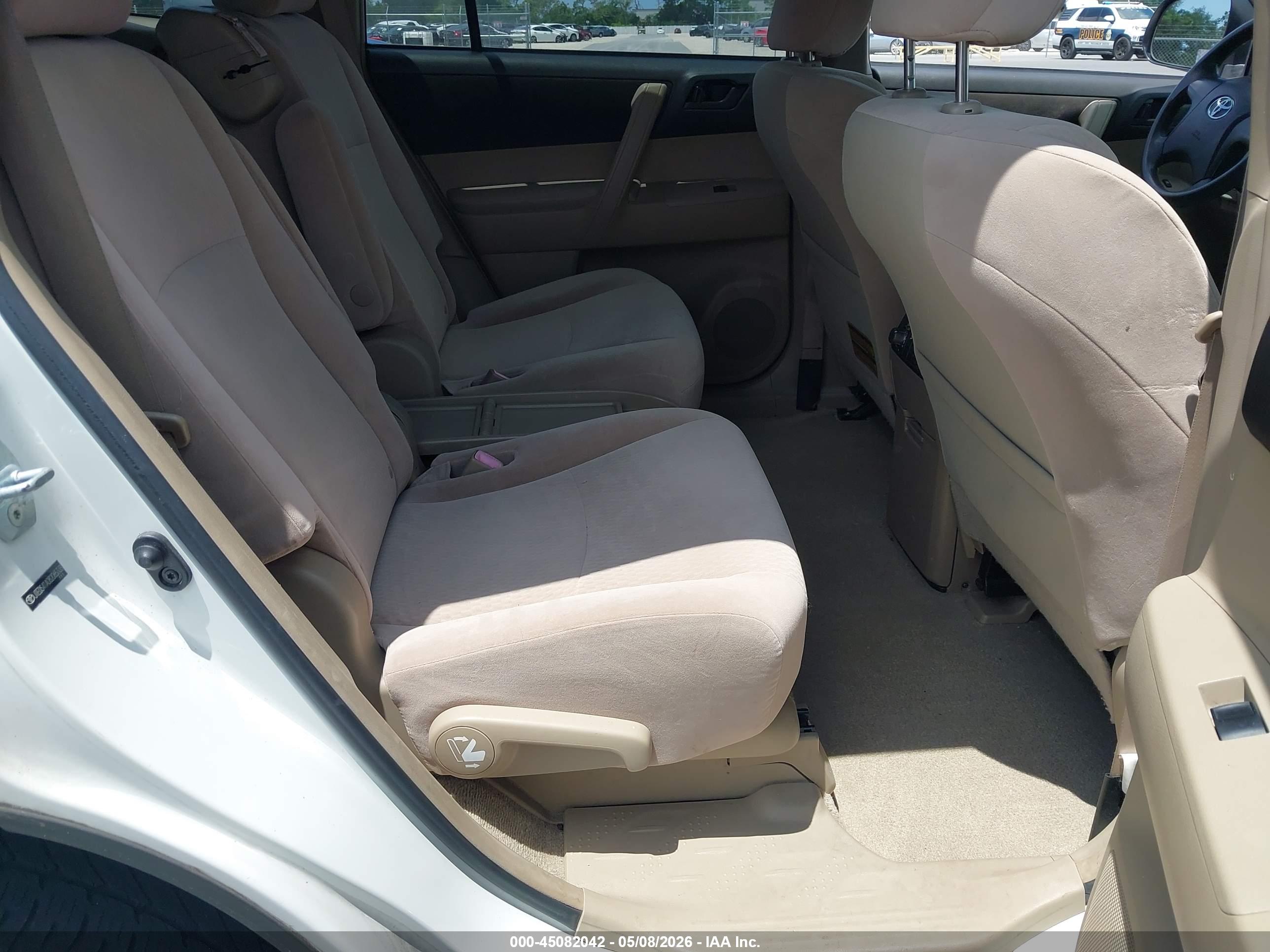 TOYOTA HIGHLANDER image 8