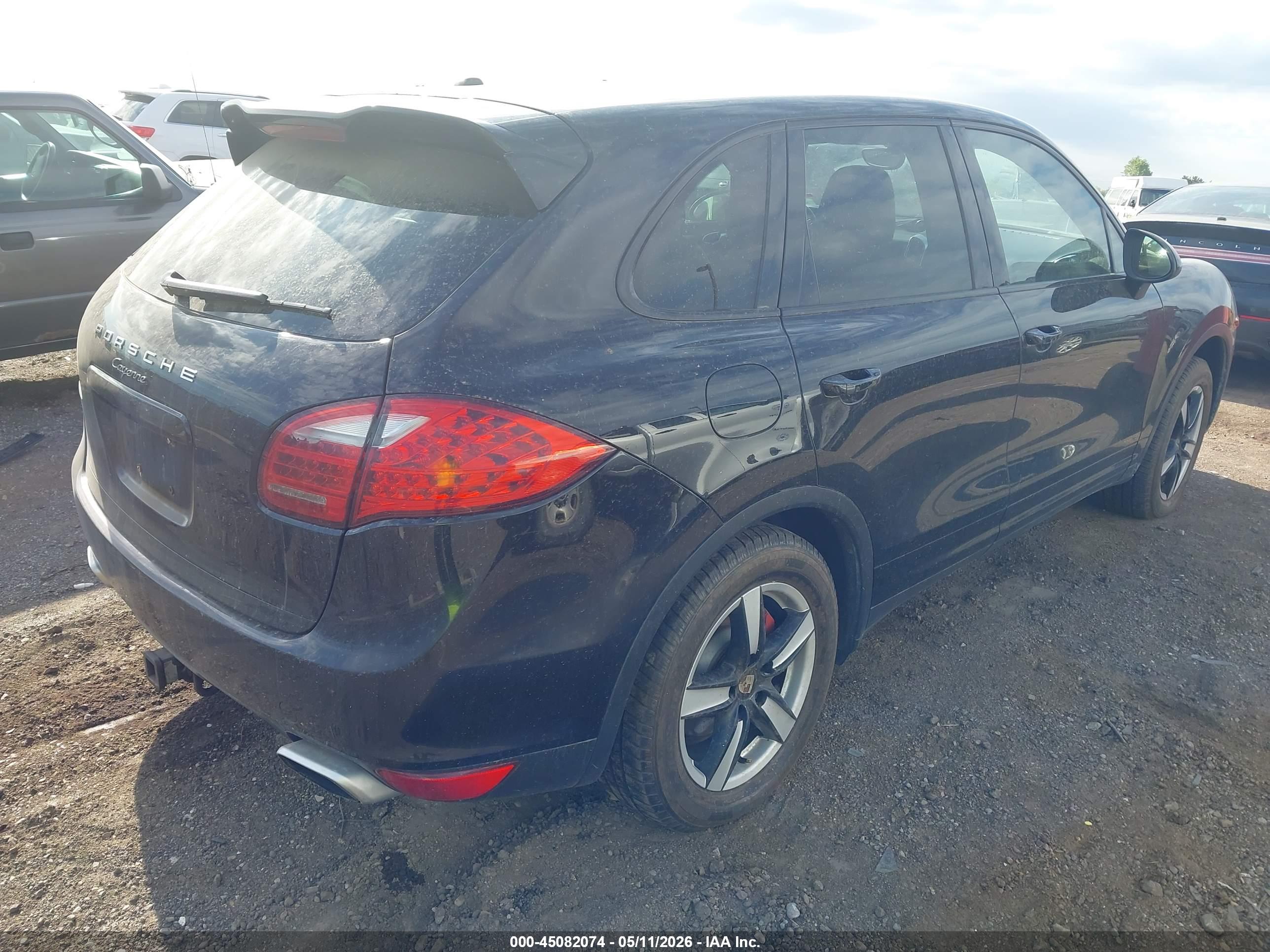 PORSCHE CAYENNE image 4