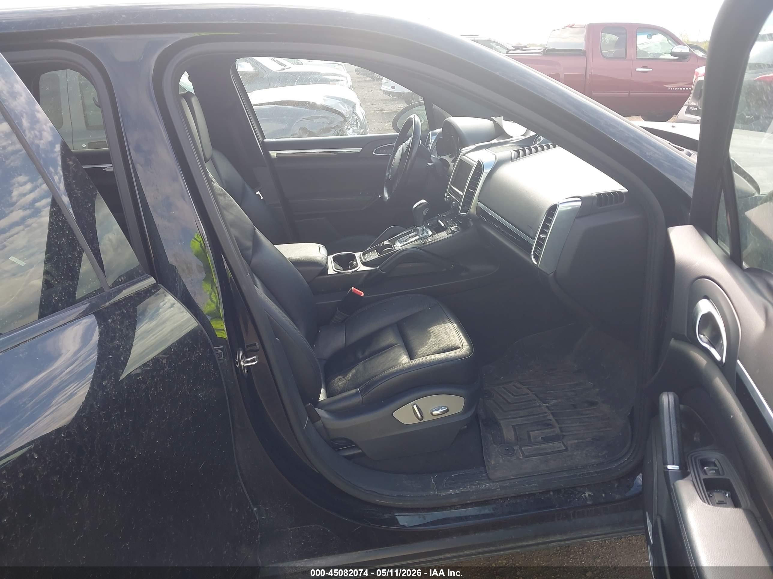 PORSCHE CAYENNE image 5