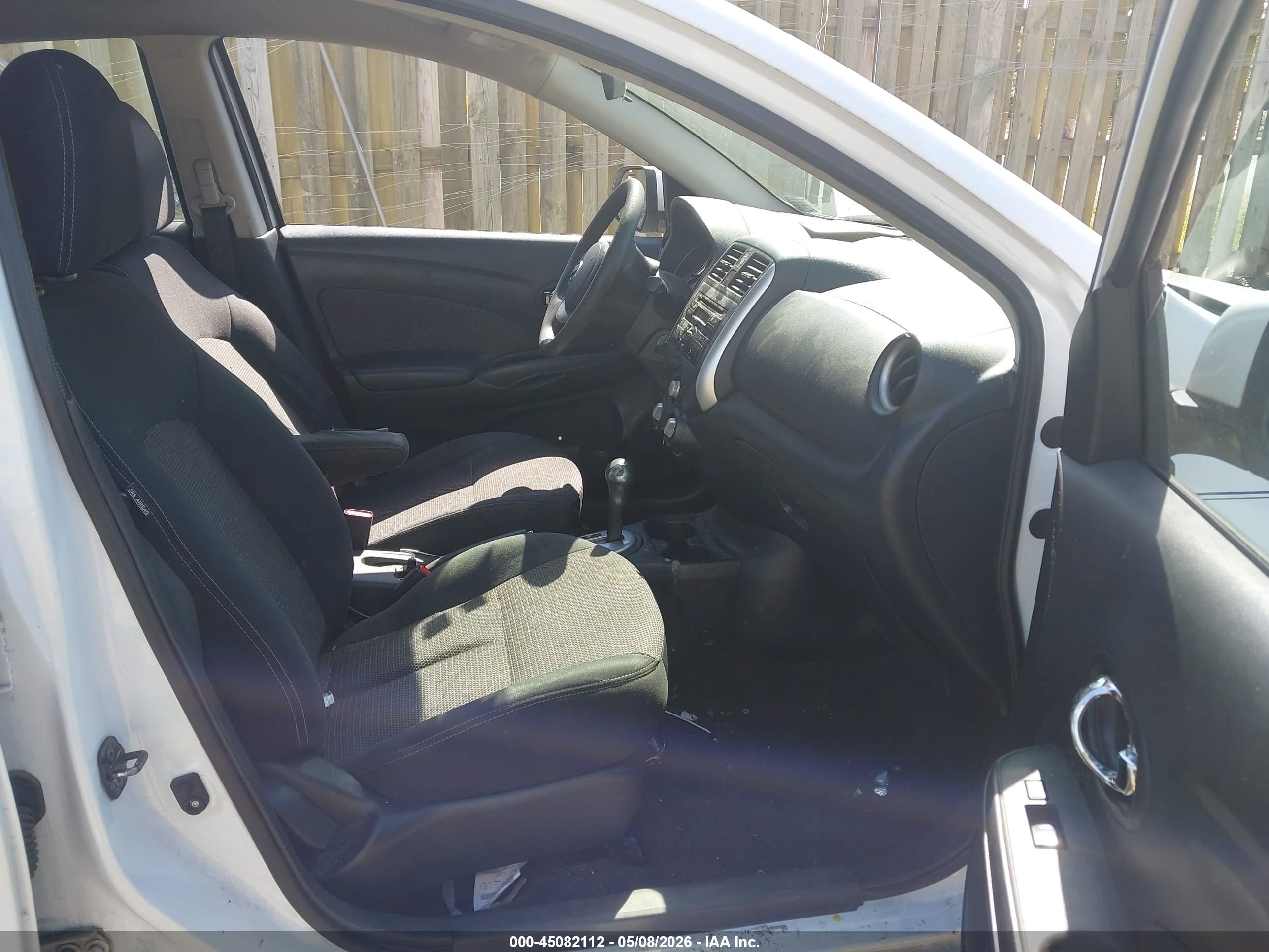 NISSAN VERSA image 5