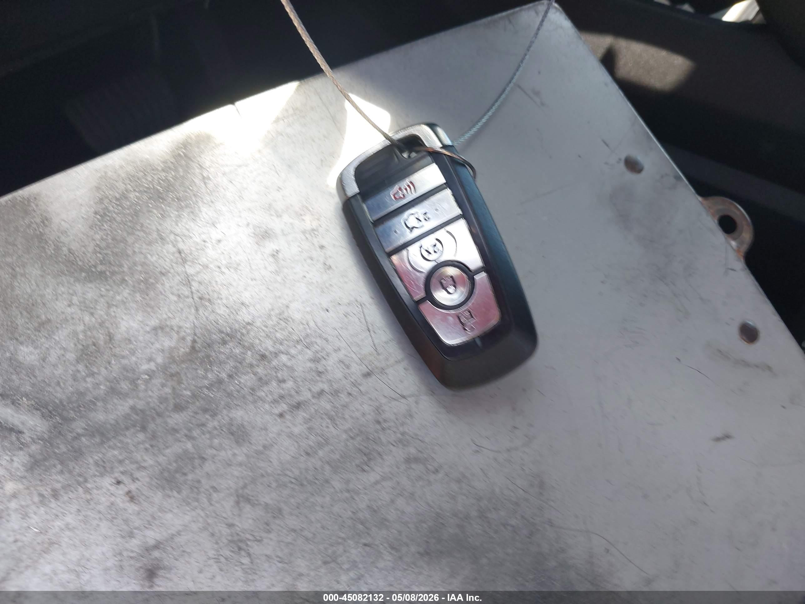 FORD FUSION image 11
