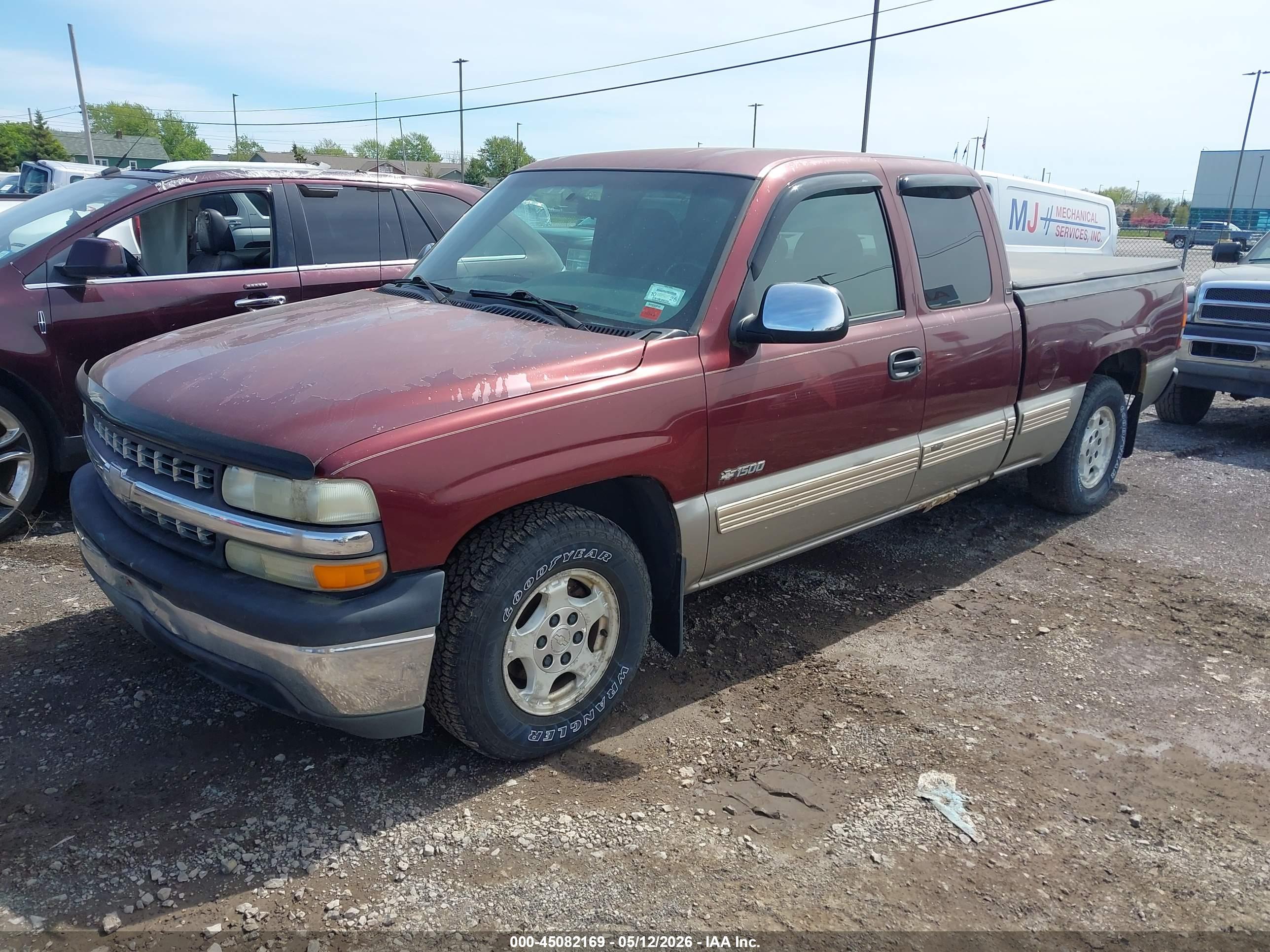 CHEVROLET SILVERADO image 2