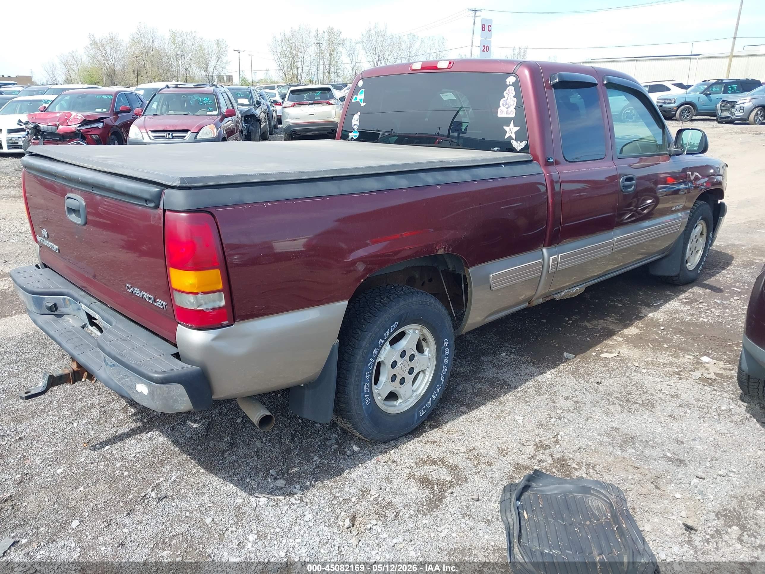 CHEVROLET SILVERADO image 4