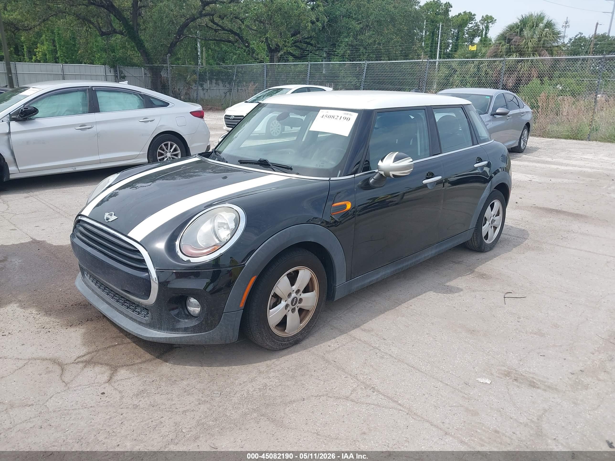MINI HARDTOP image 2