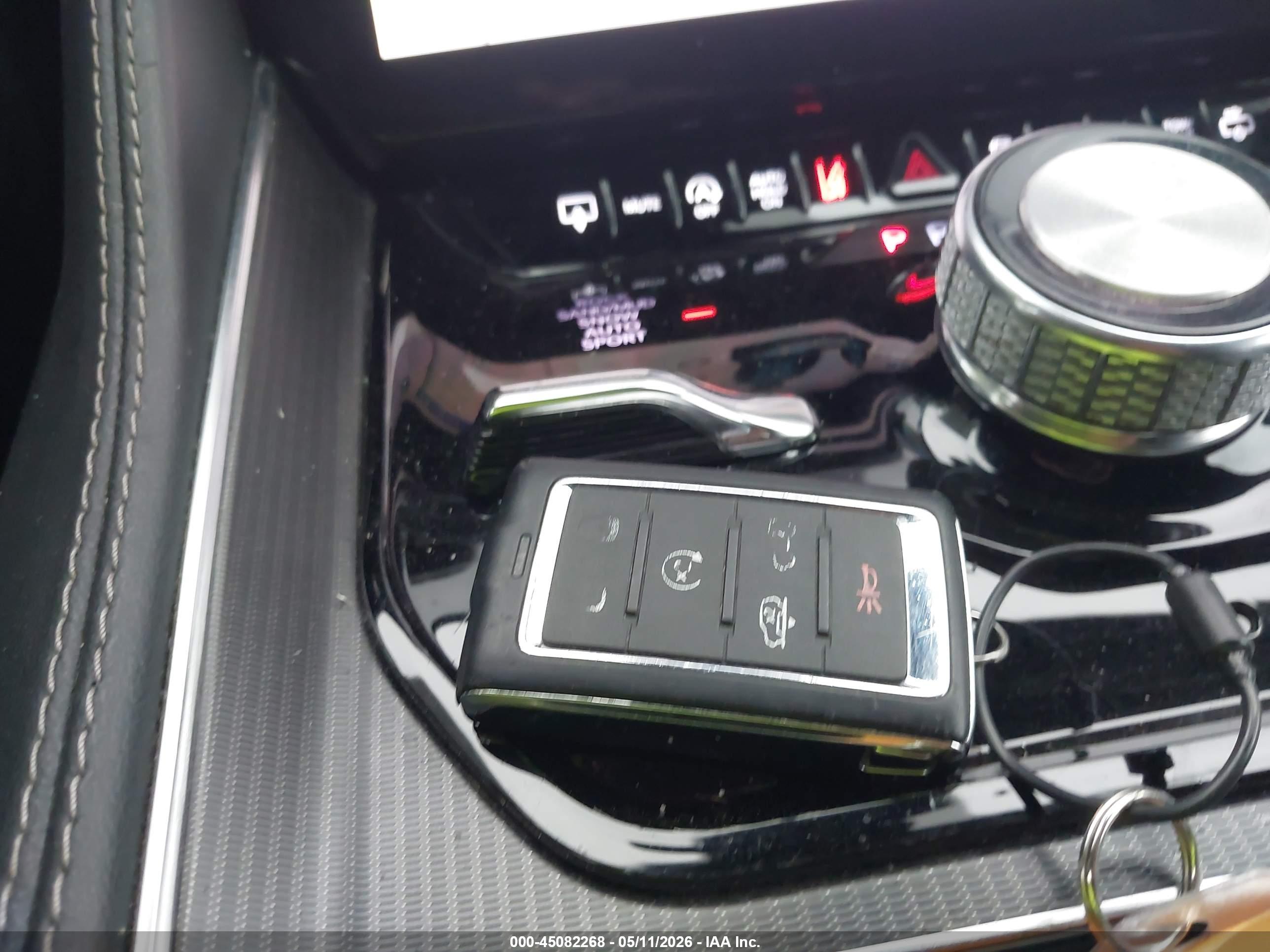 JEEP GRAND image 11
