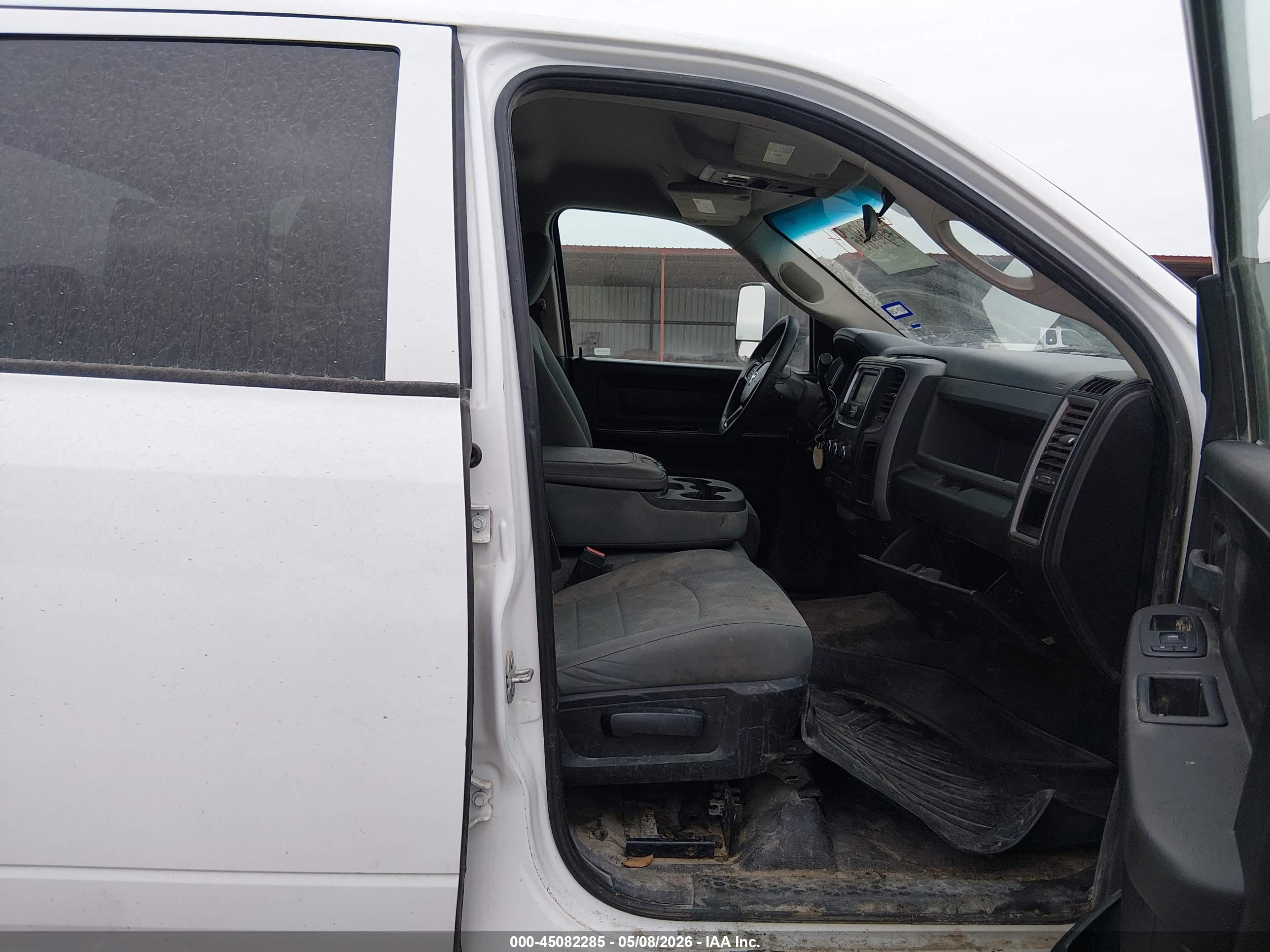 RAM 2500 image 5