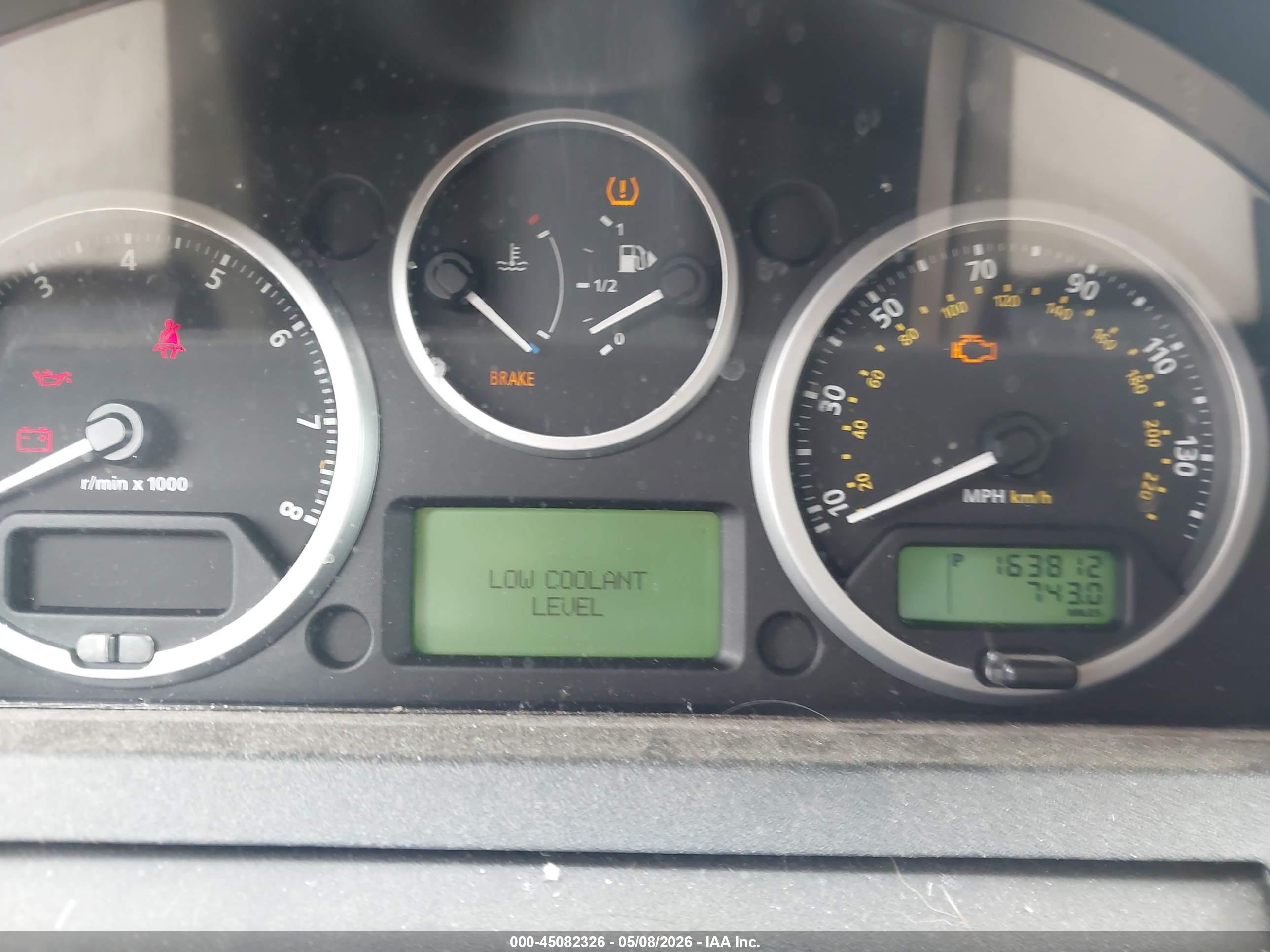 LAND ROVER image 7