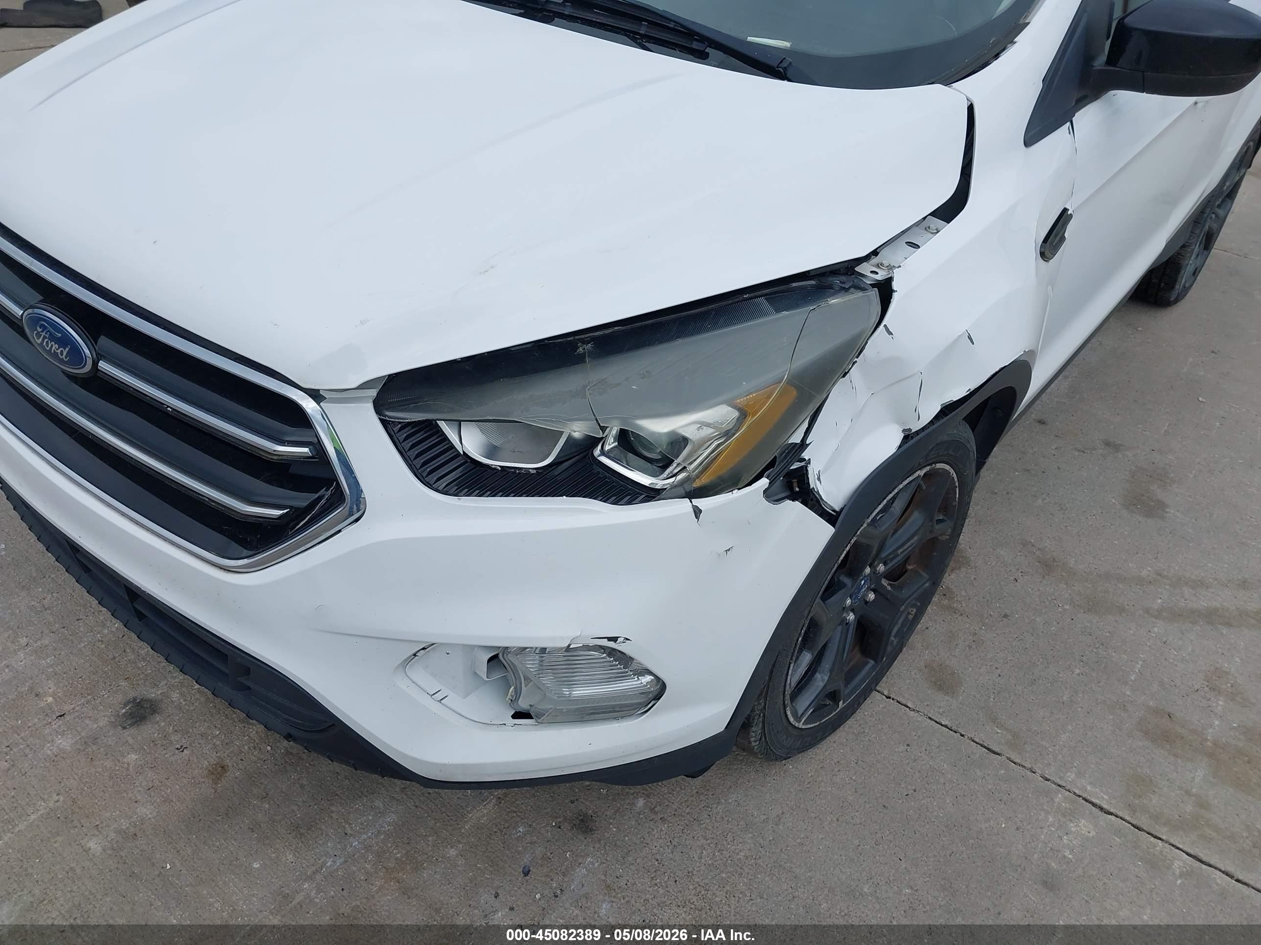 FORD ESCAPE image 6