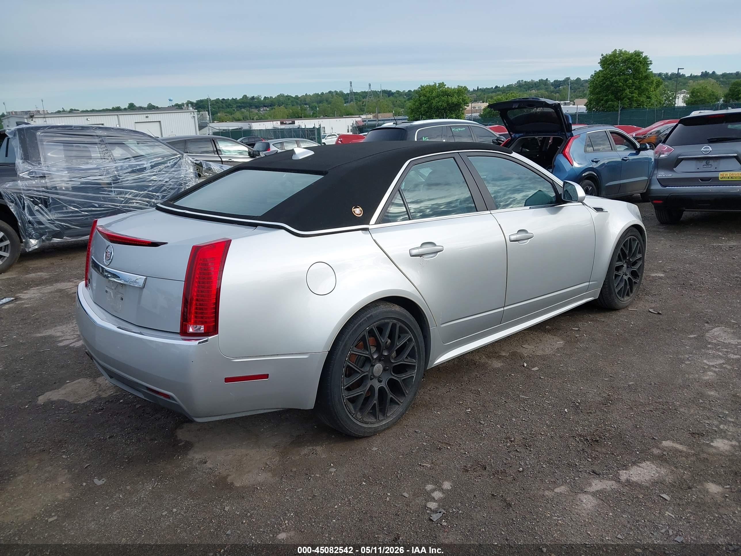 CADILLAC CTS image 4