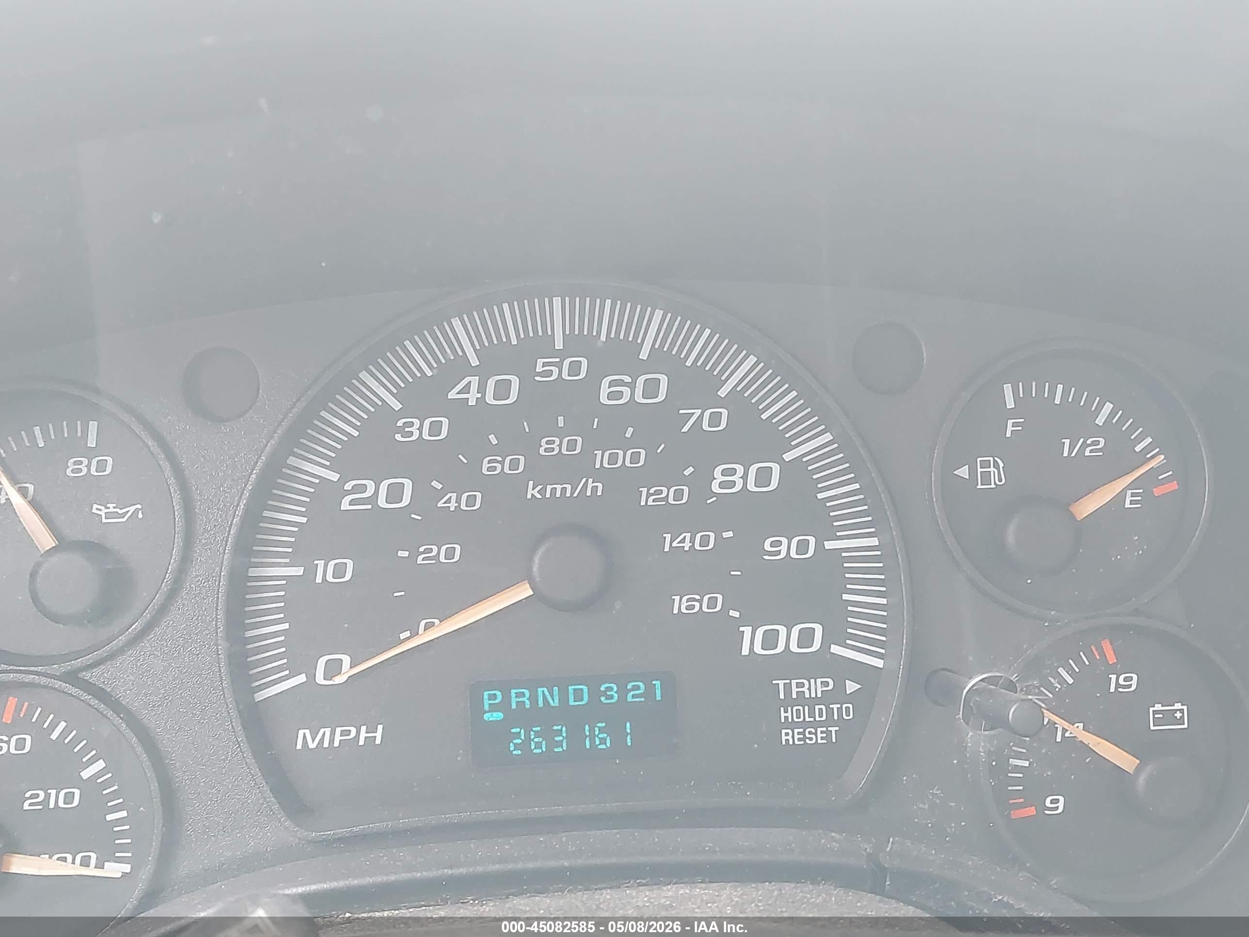 GMC SAVANA image 7