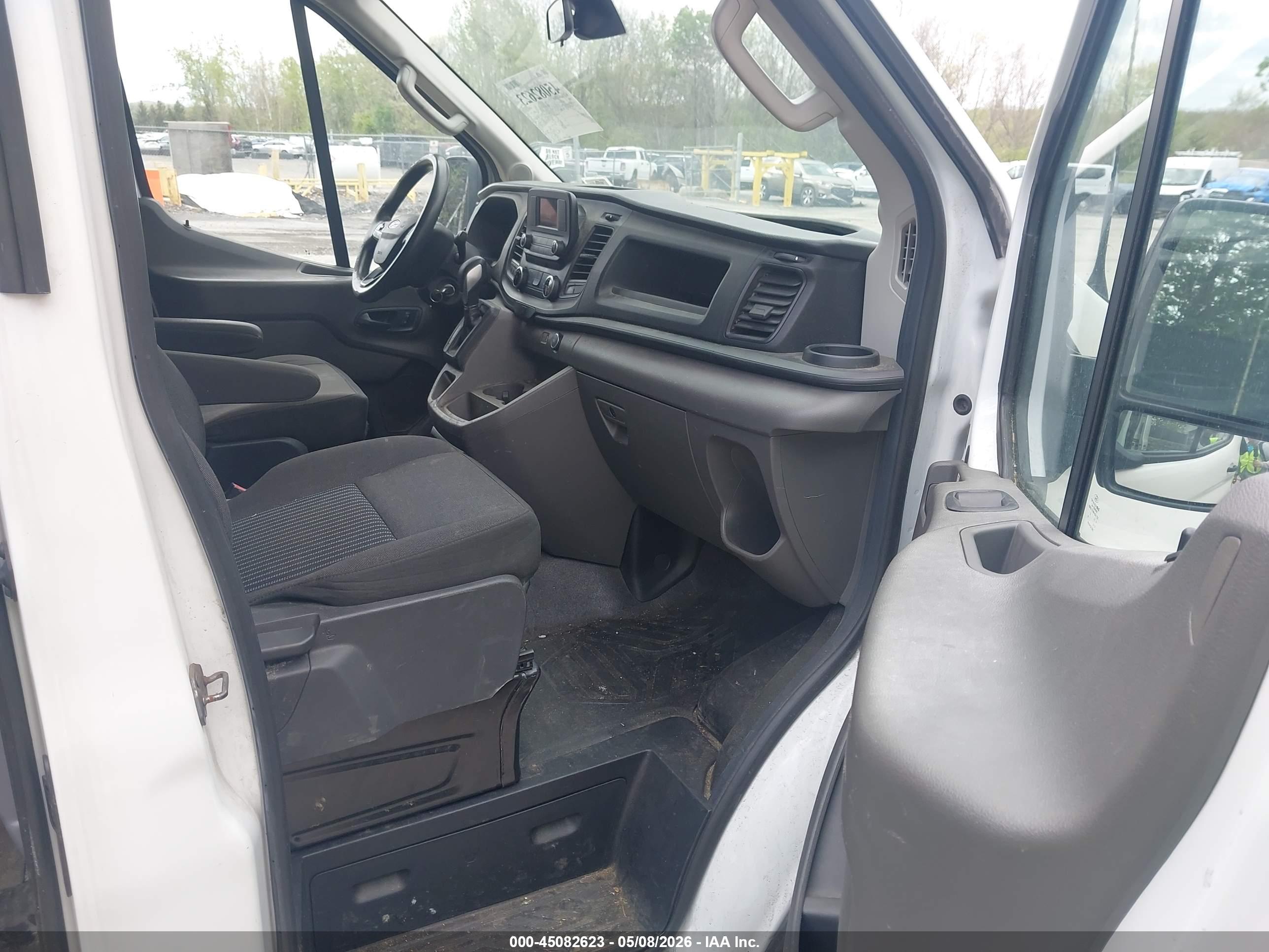 FORD TRANSIT-250 image 5
