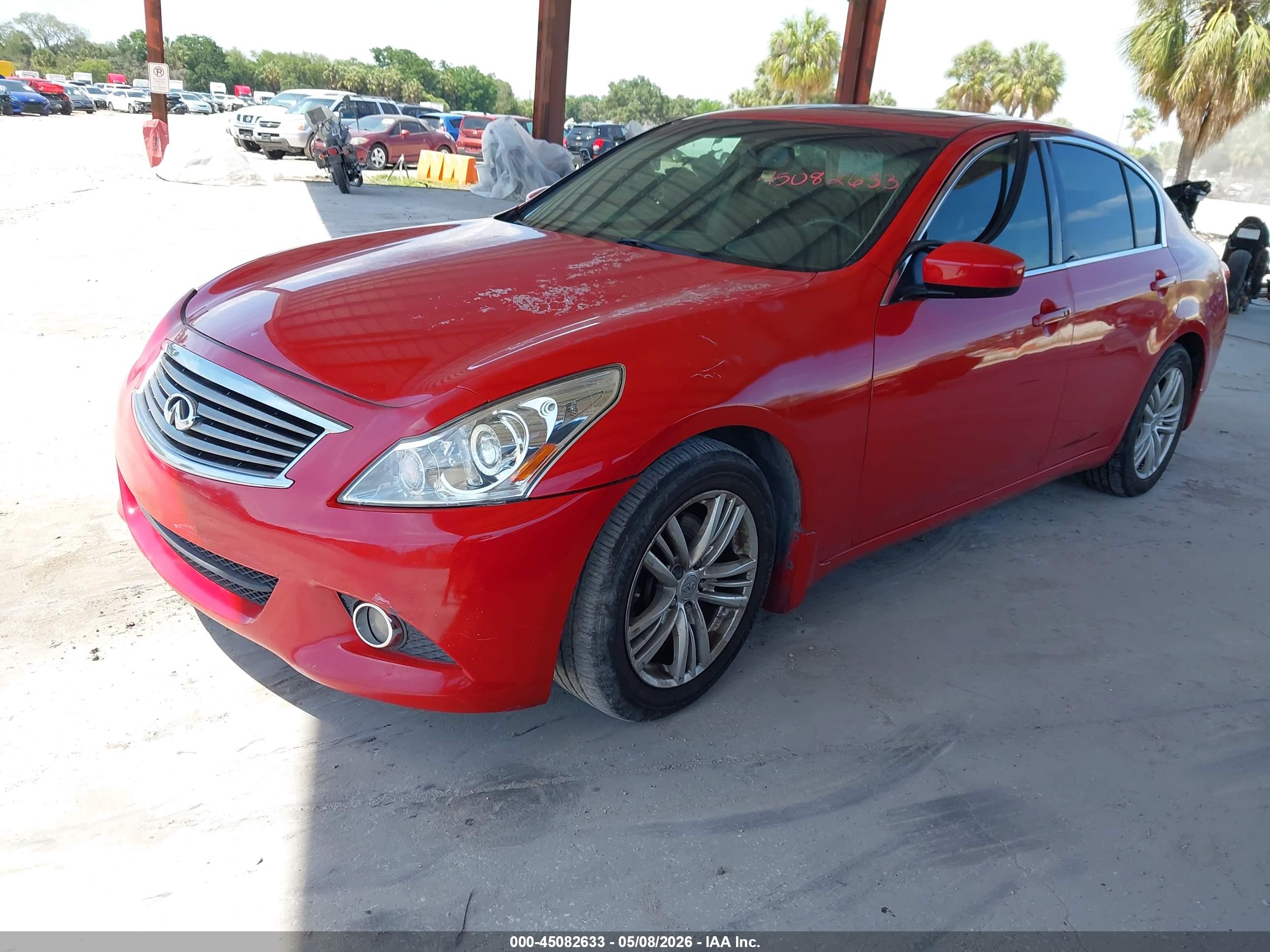 INFINITI G37 image 2