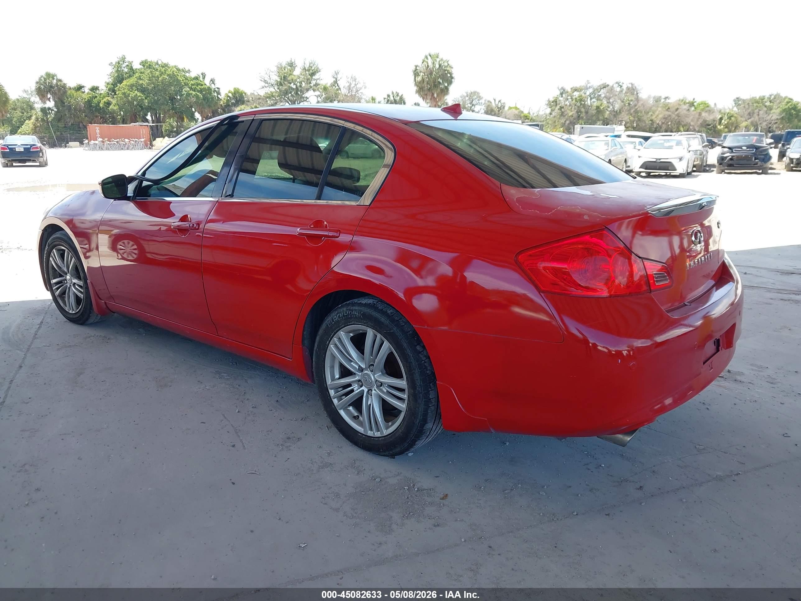 INFINITI G37 image 3