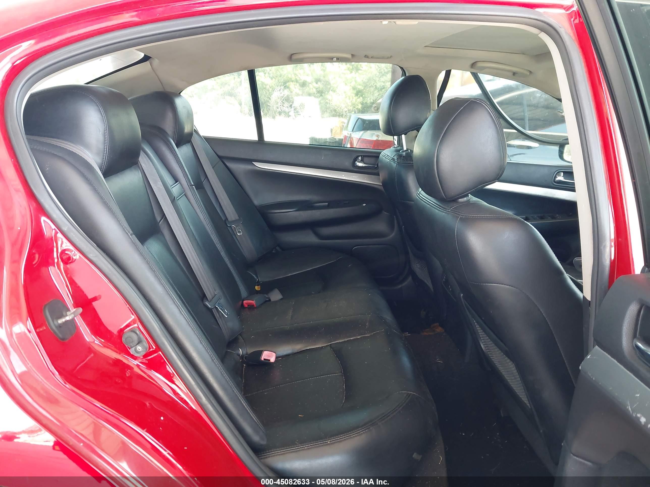 INFINITI G37 image 8