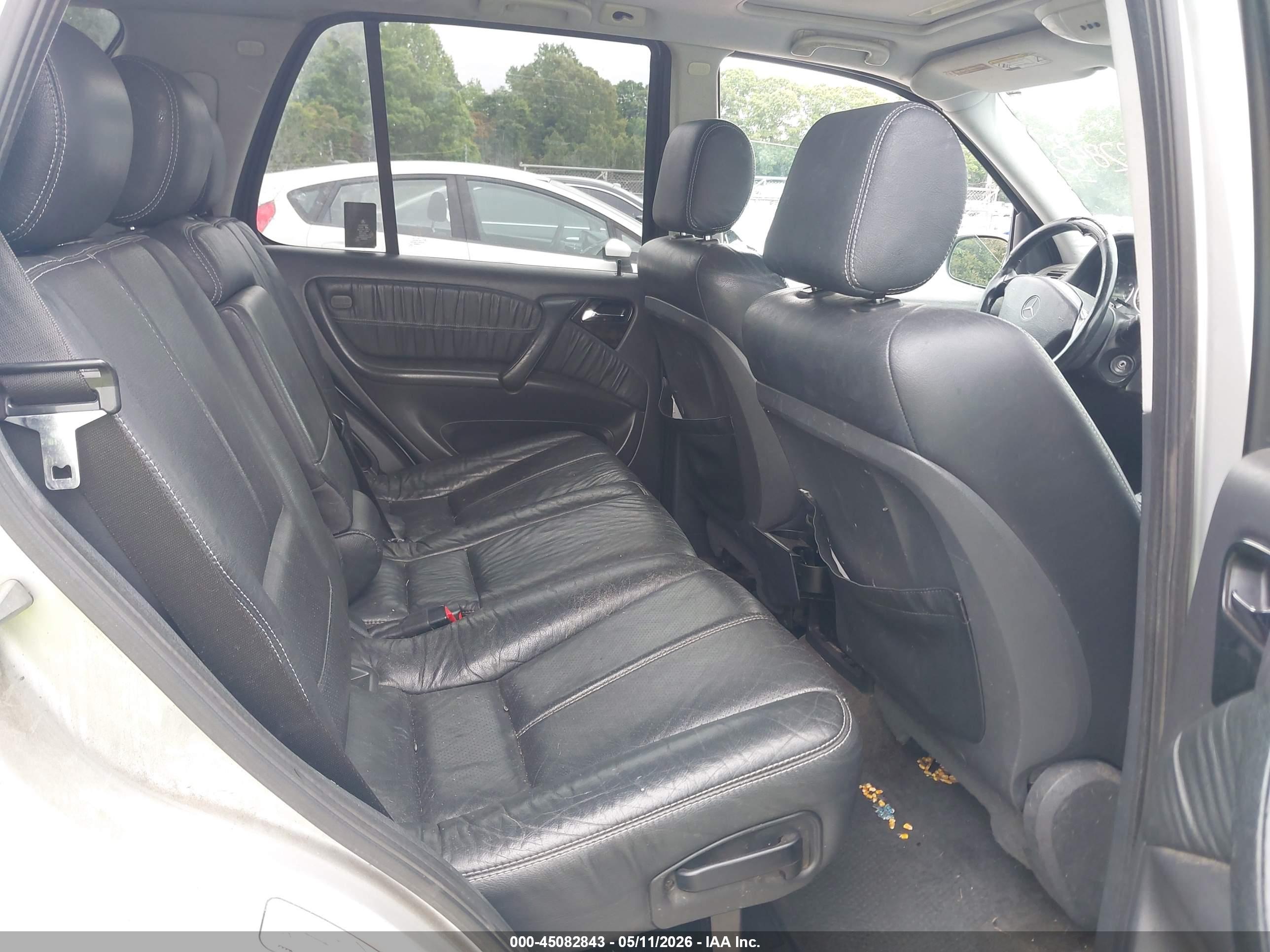 MERCEDES-BENZ ML image 8