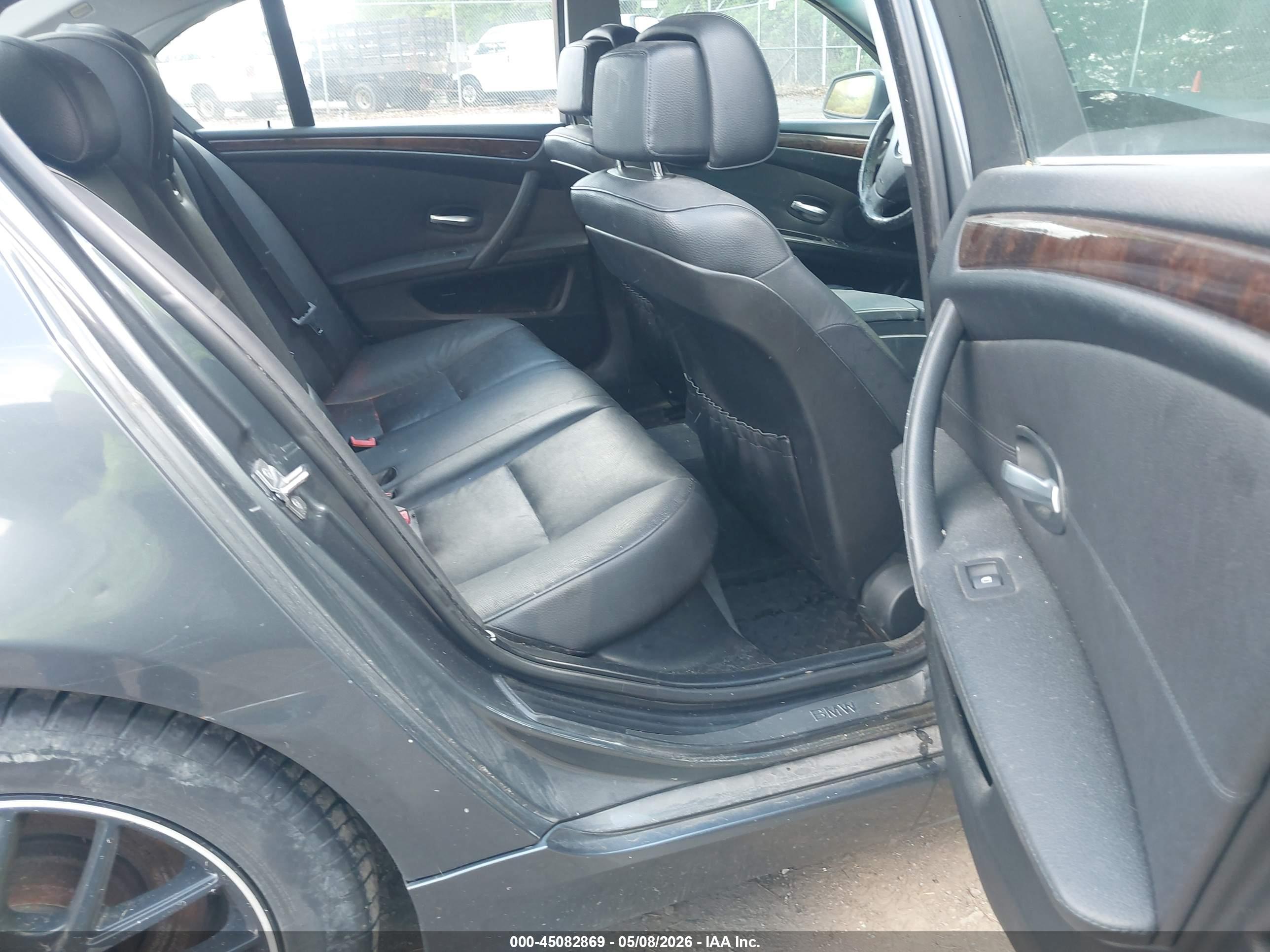 BMW 535I image 8