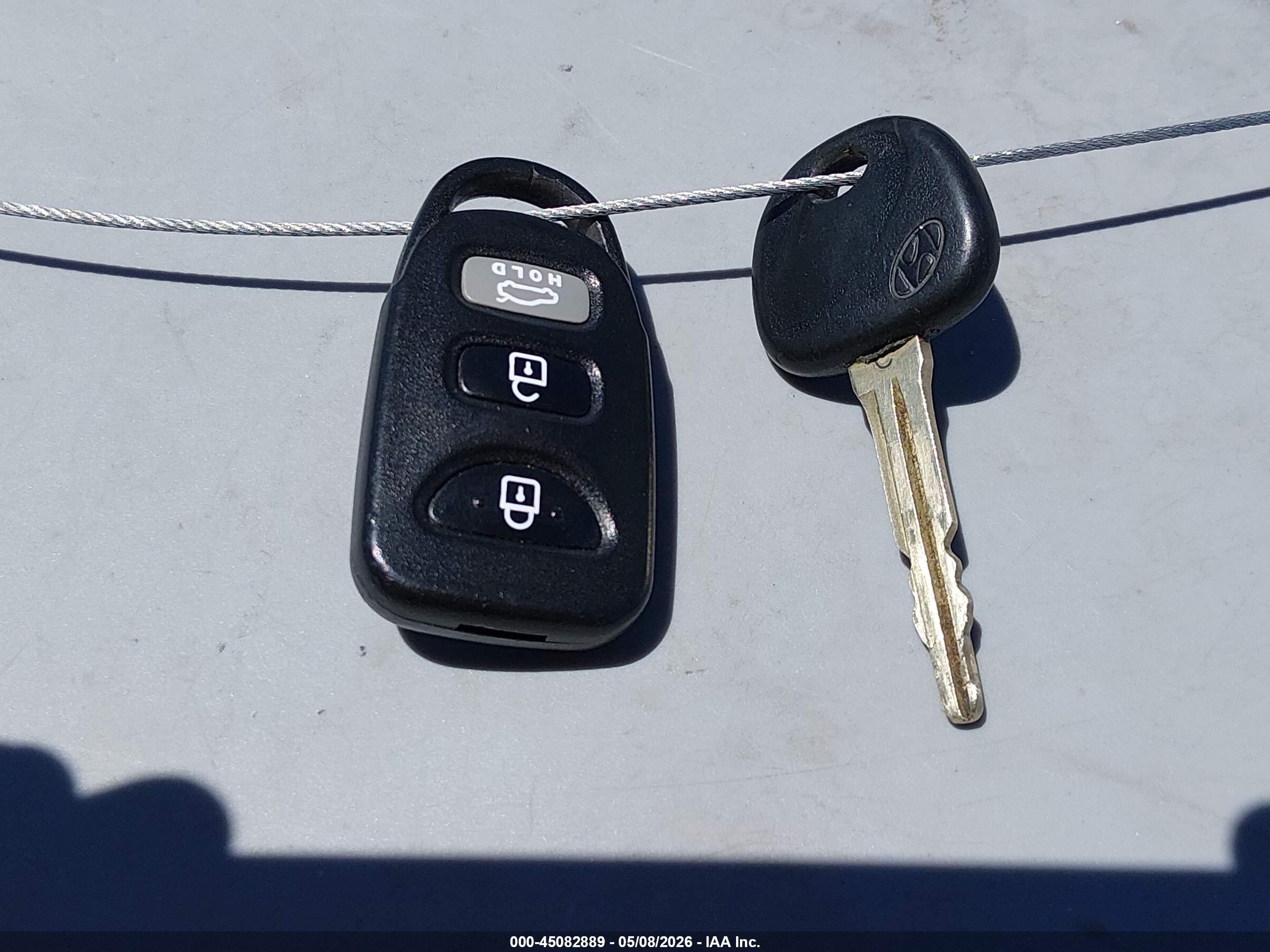 HYUNDAI ELANTRA image 11