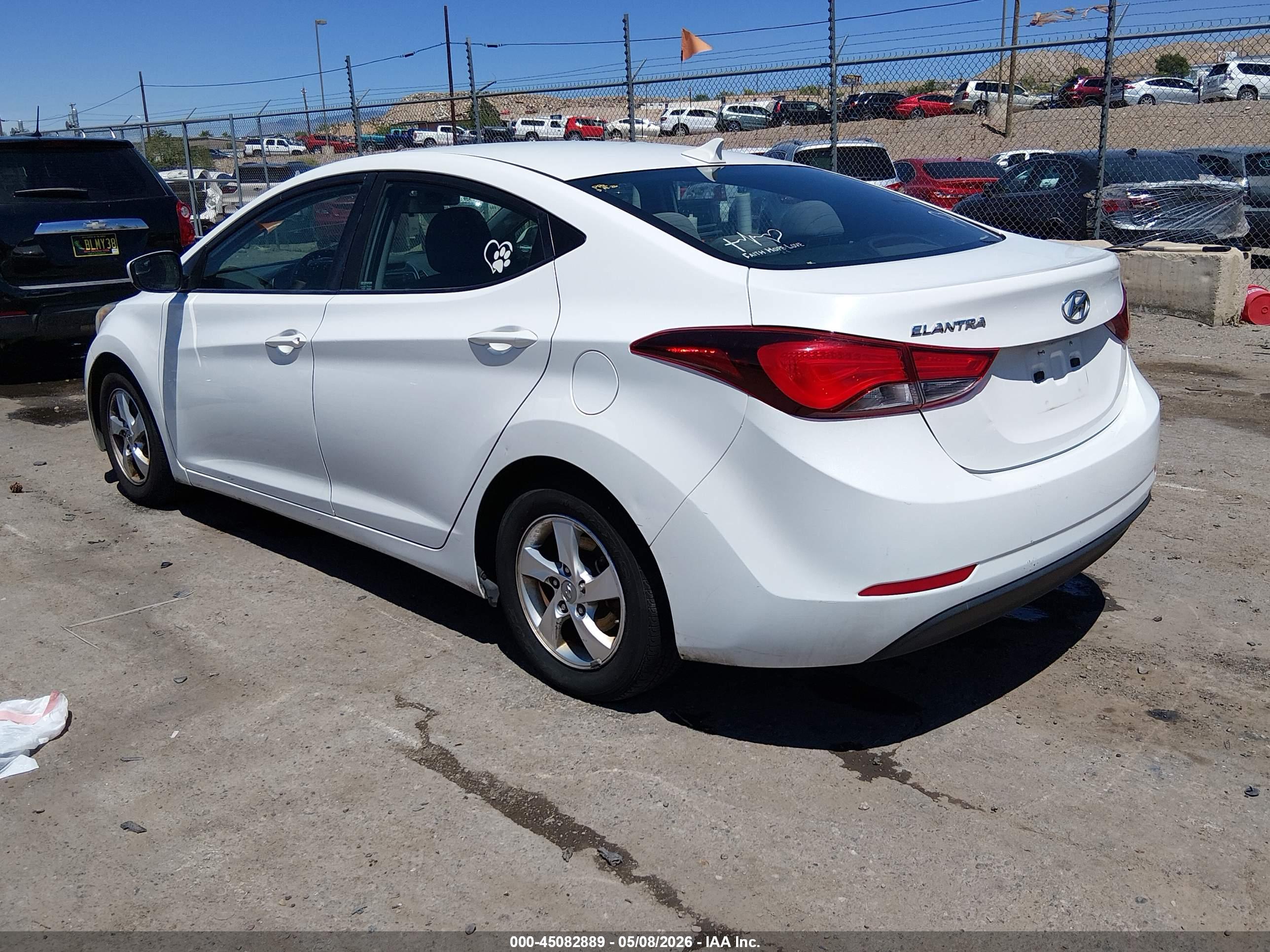HYUNDAI ELANTRA image 3