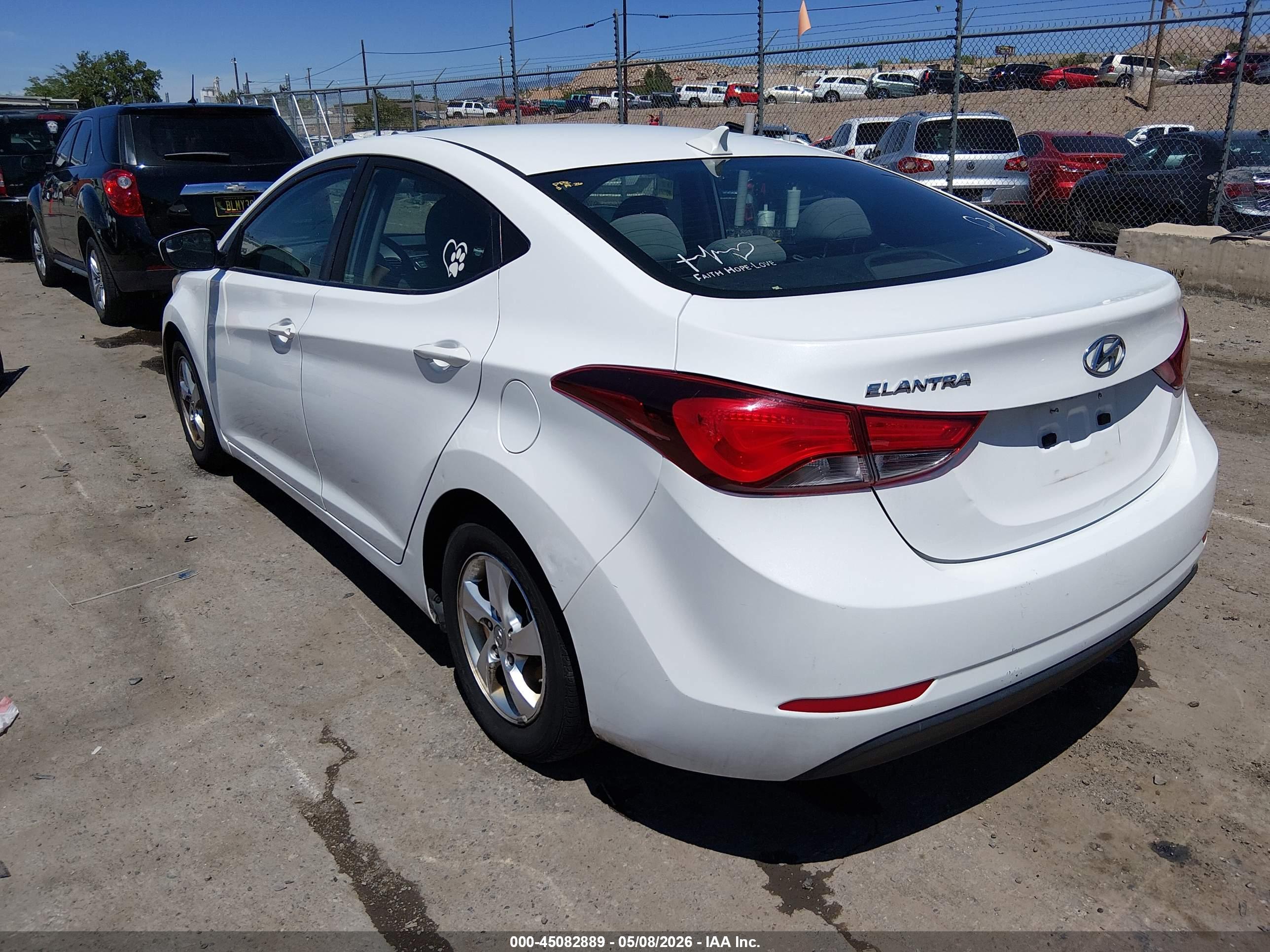 HYUNDAI ELANTRA image 6