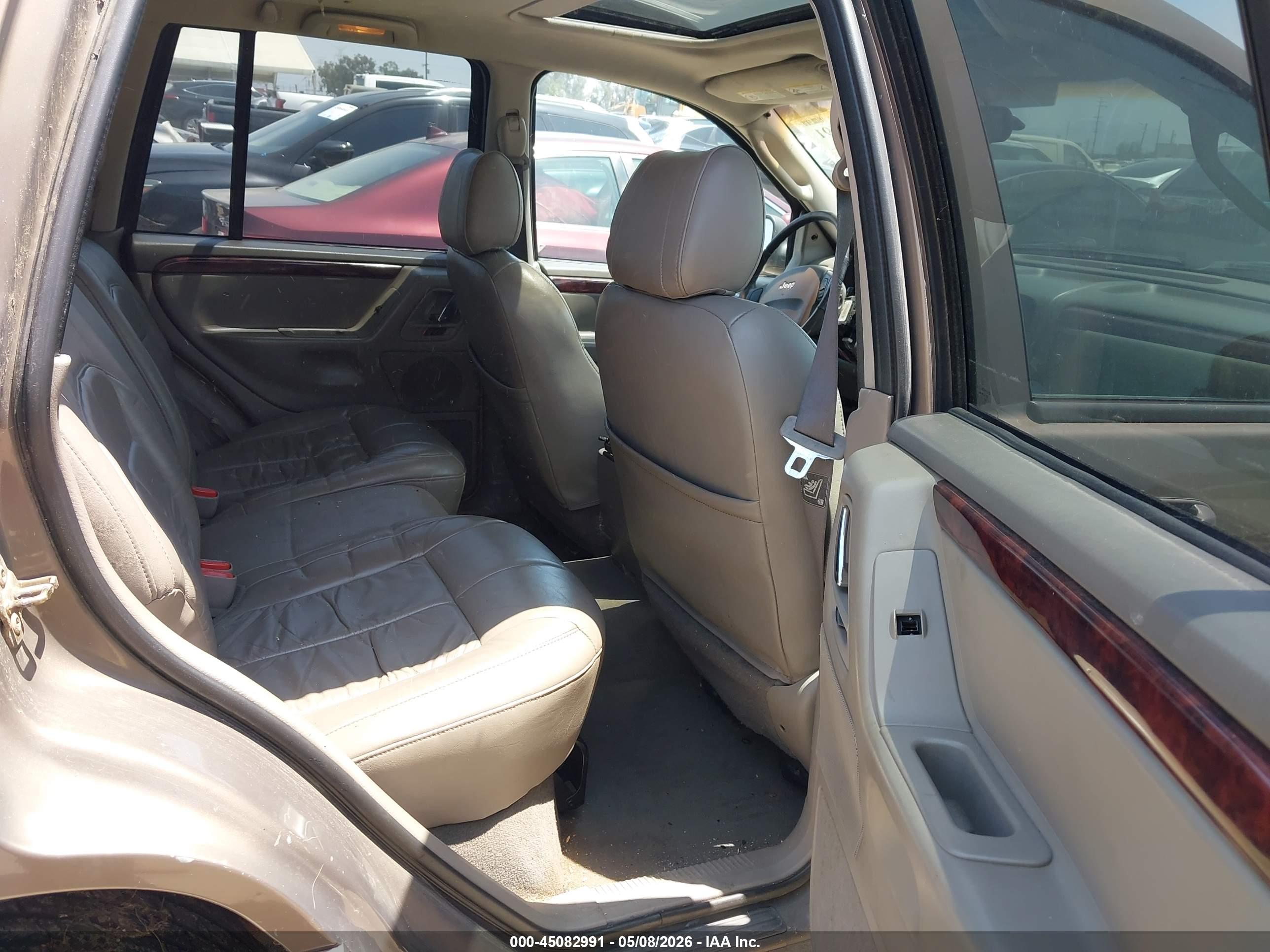 JEEP GRAND image 8