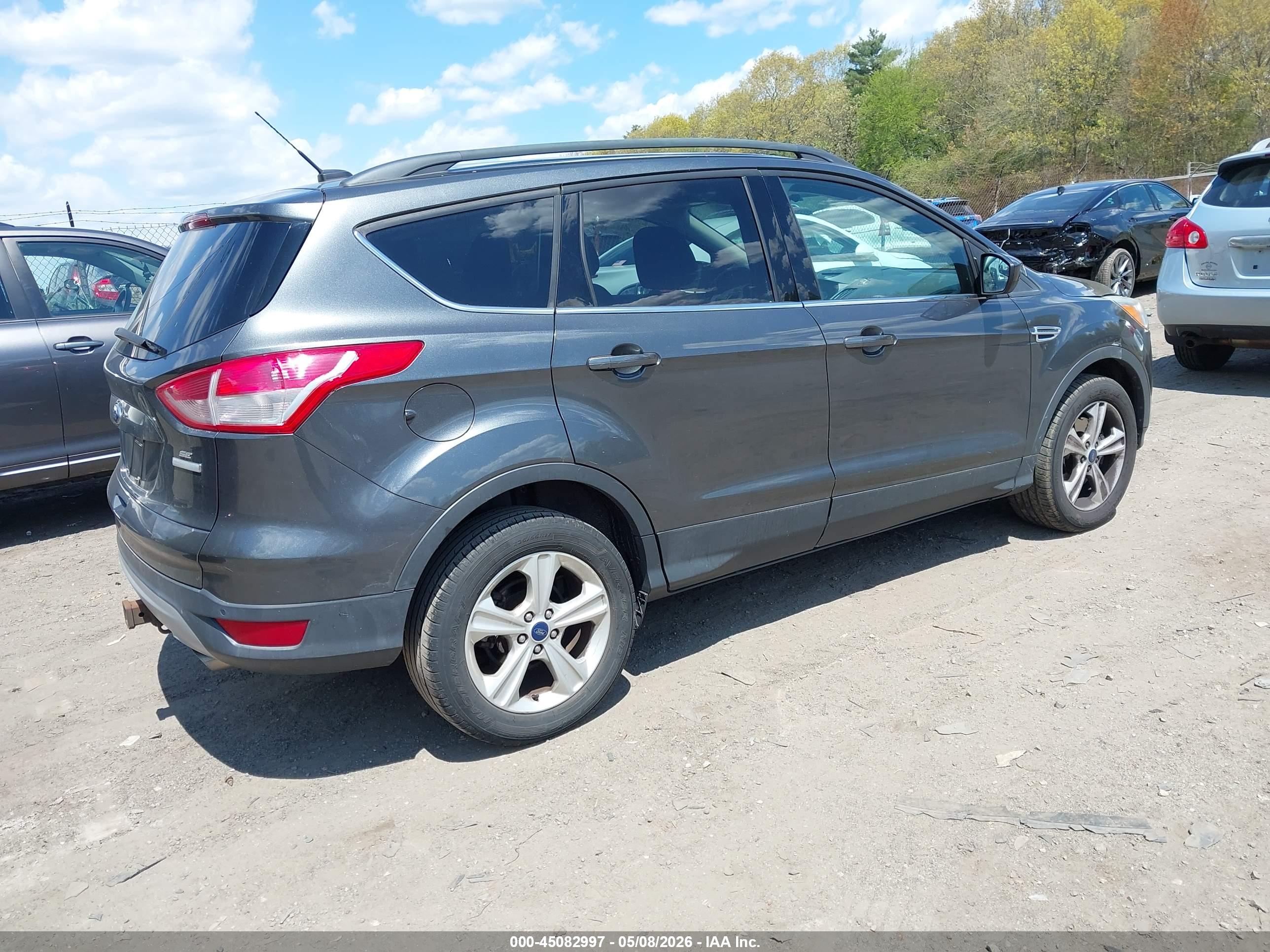 FORD ESCAPE image 4