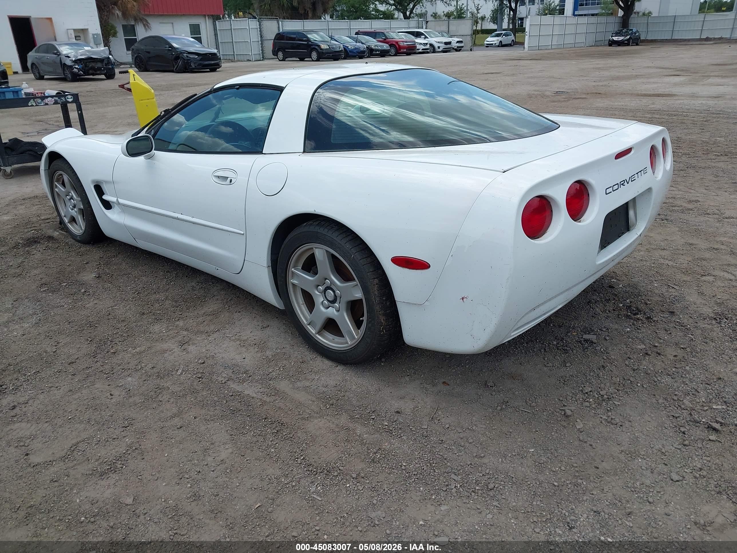 CHEVROLET CORVETTE image 3