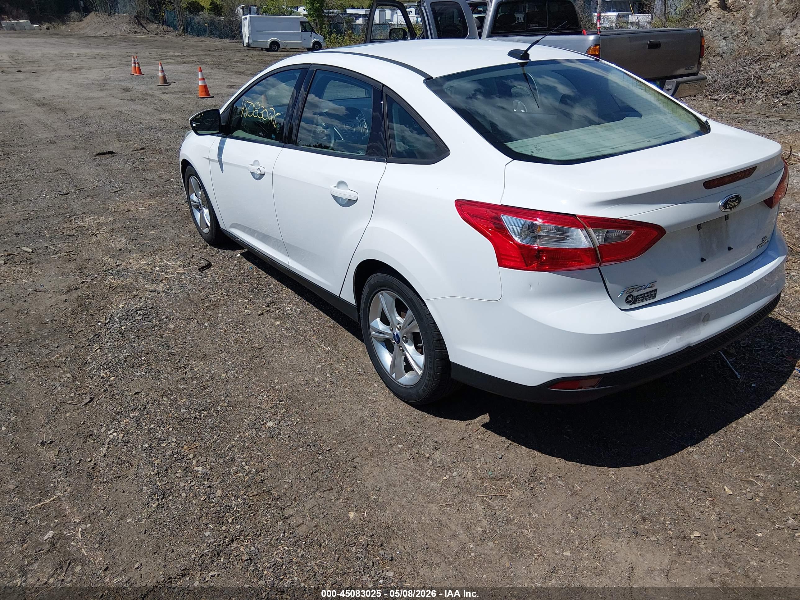 FORD FOCUS image 3