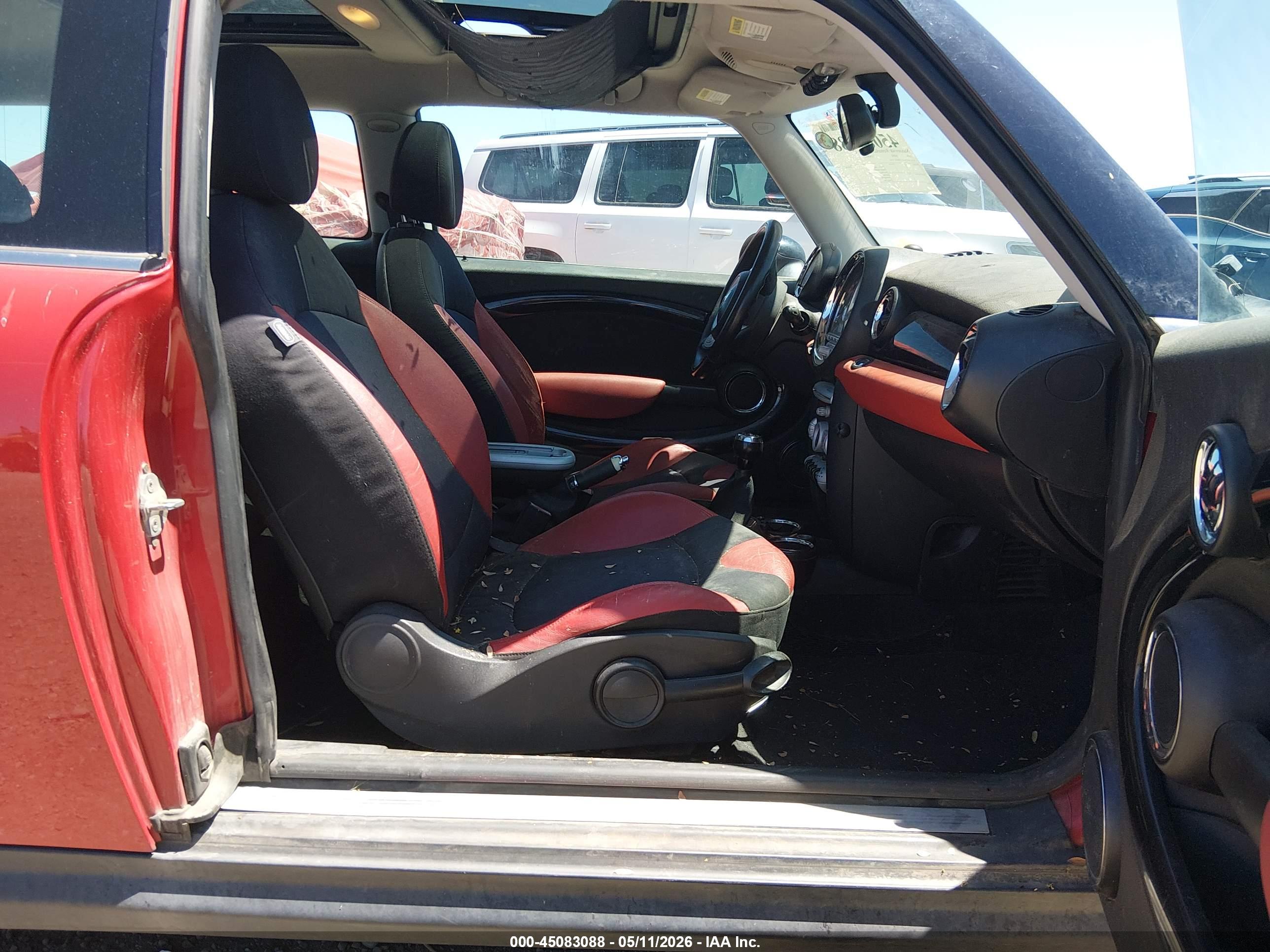 MINI COOPER image 5