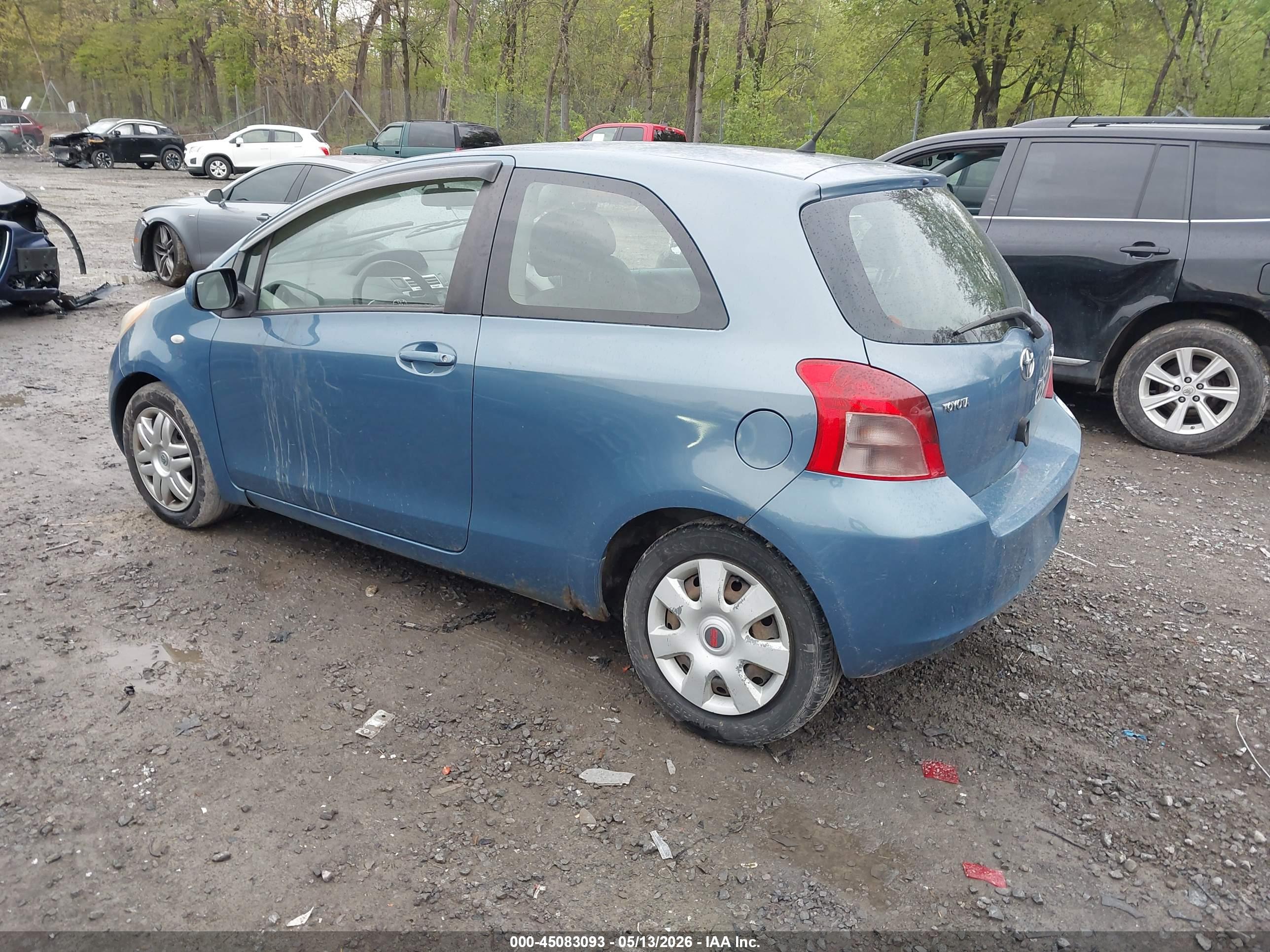 TOYOTA YARIS image 3