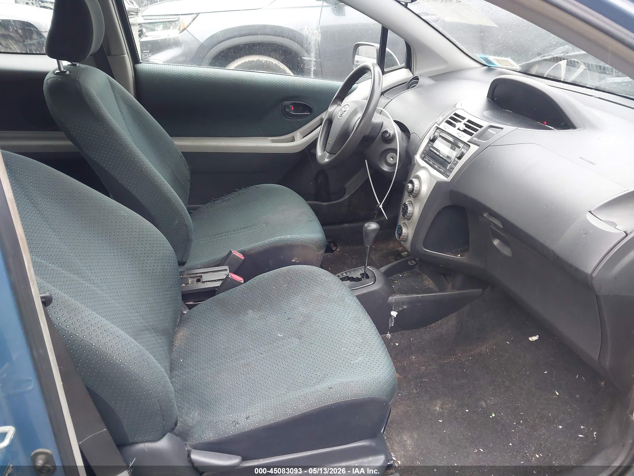 TOYOTA YARIS image 5