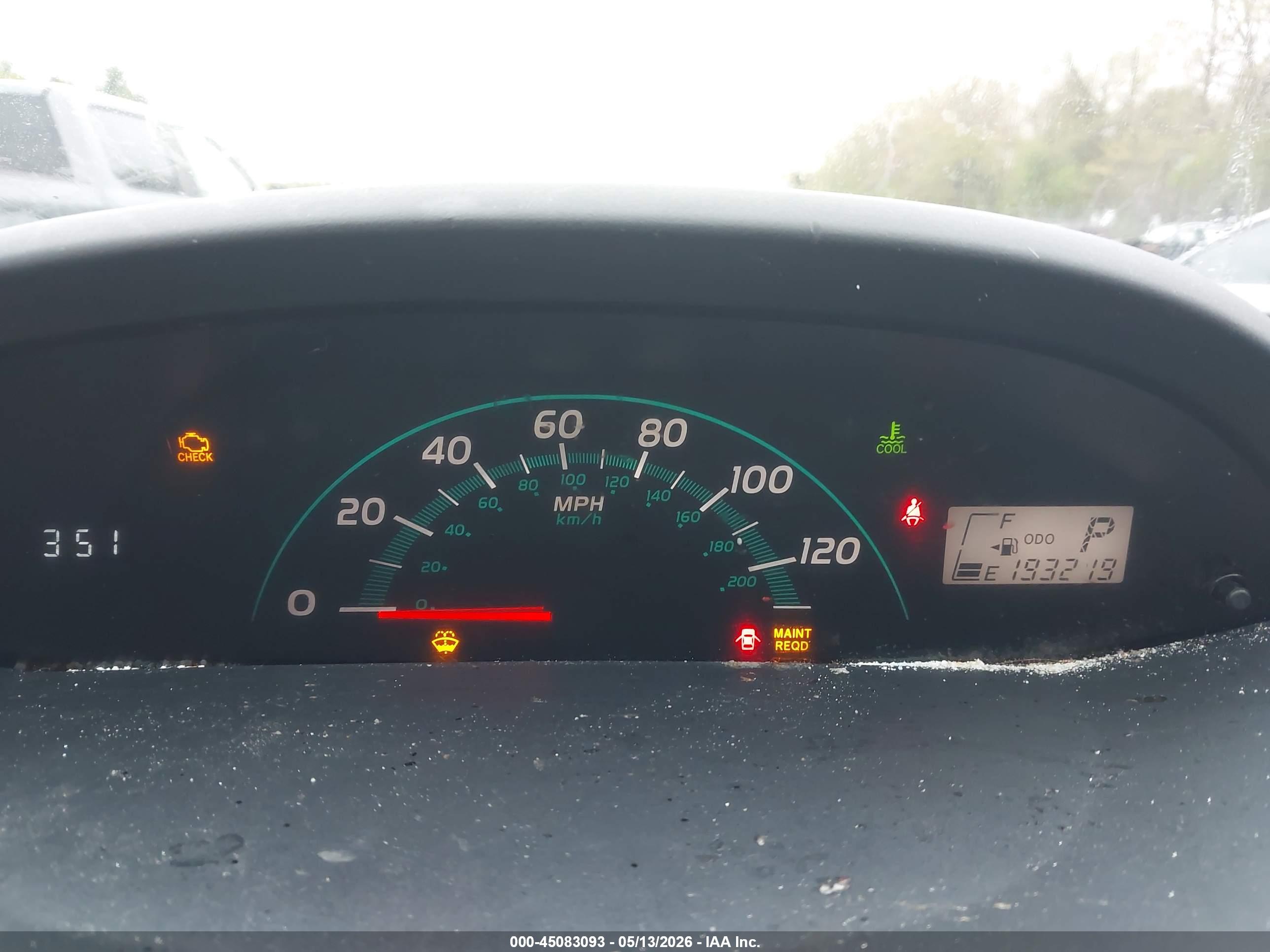 TOYOTA YARIS image 7