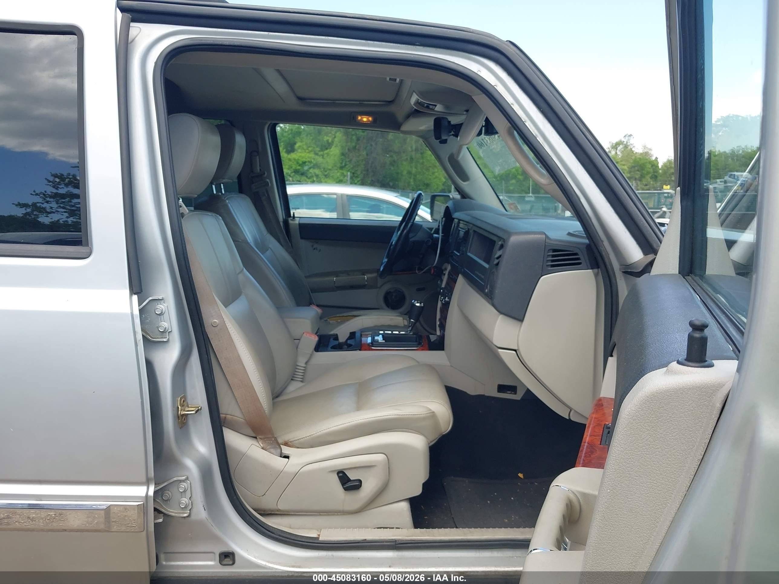 JEEP COMMANDER image 5