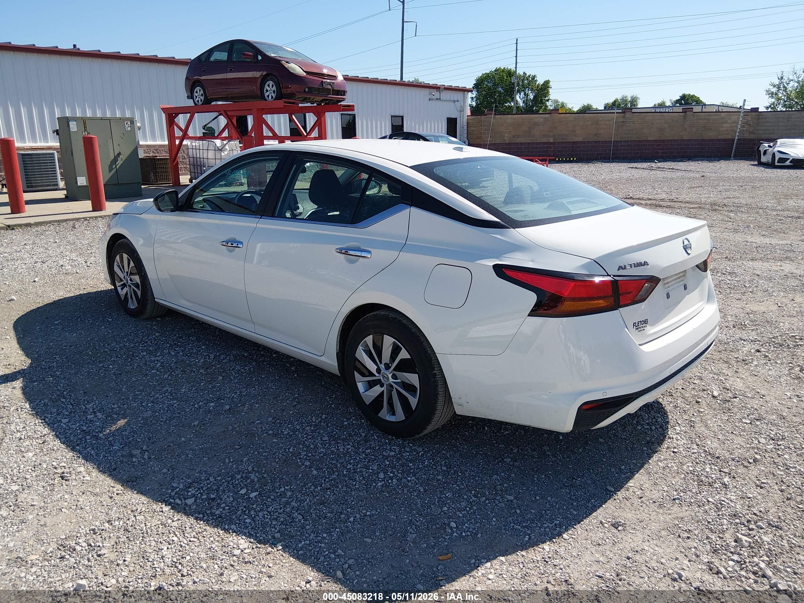 NISSAN ALTIMA image 3