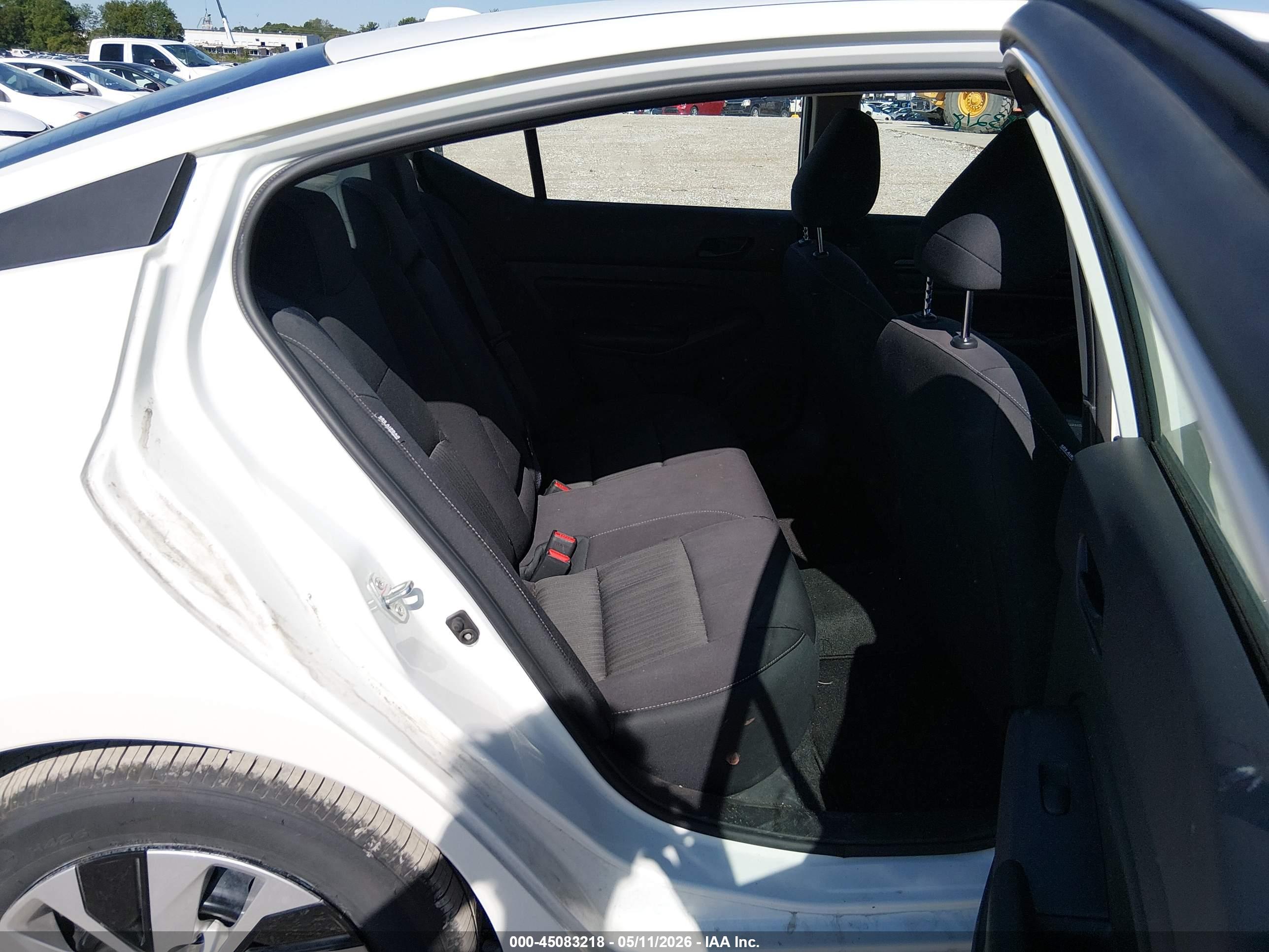 NISSAN ALTIMA image 8
