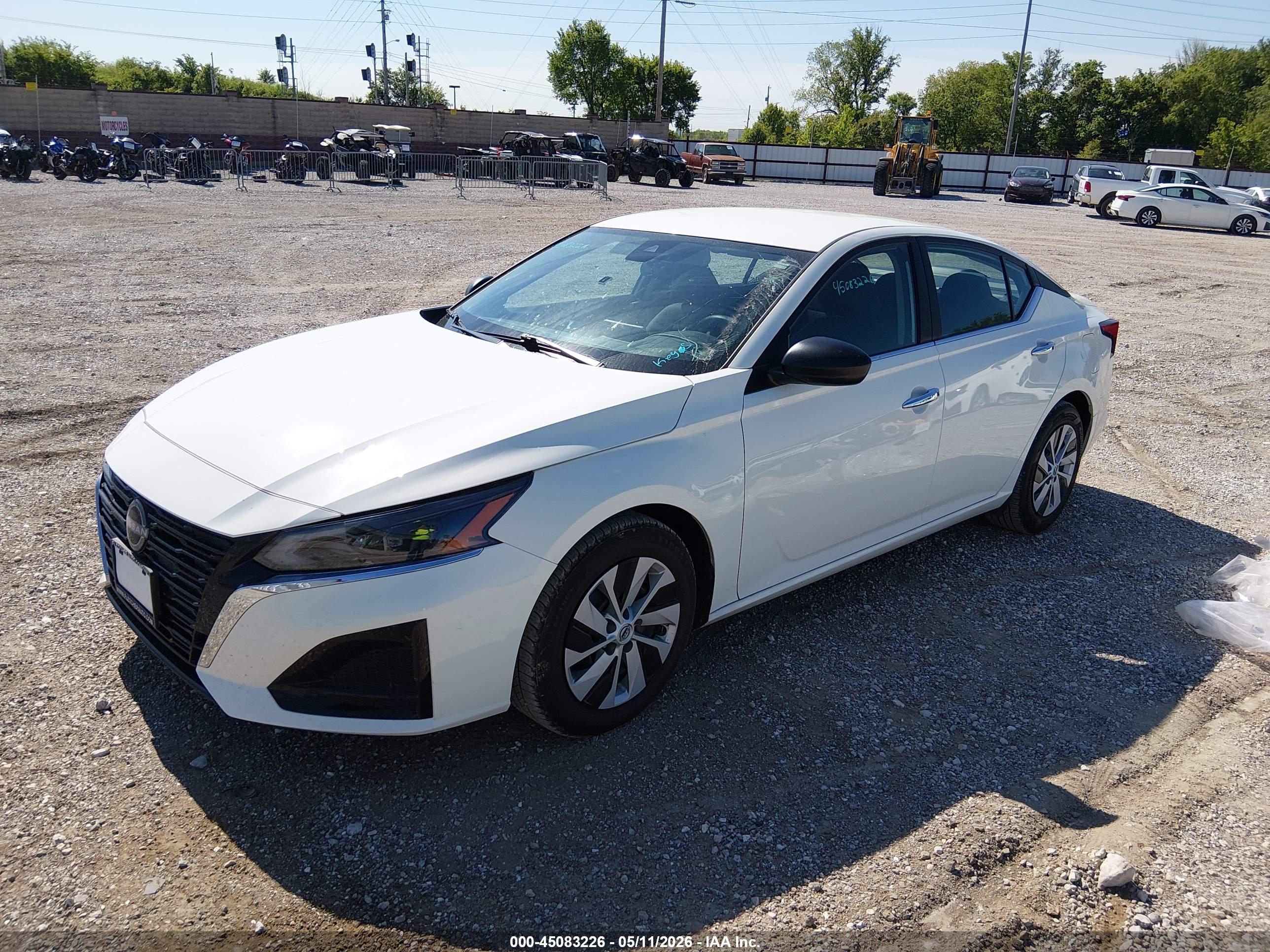 NISSAN ALTIMA image 2