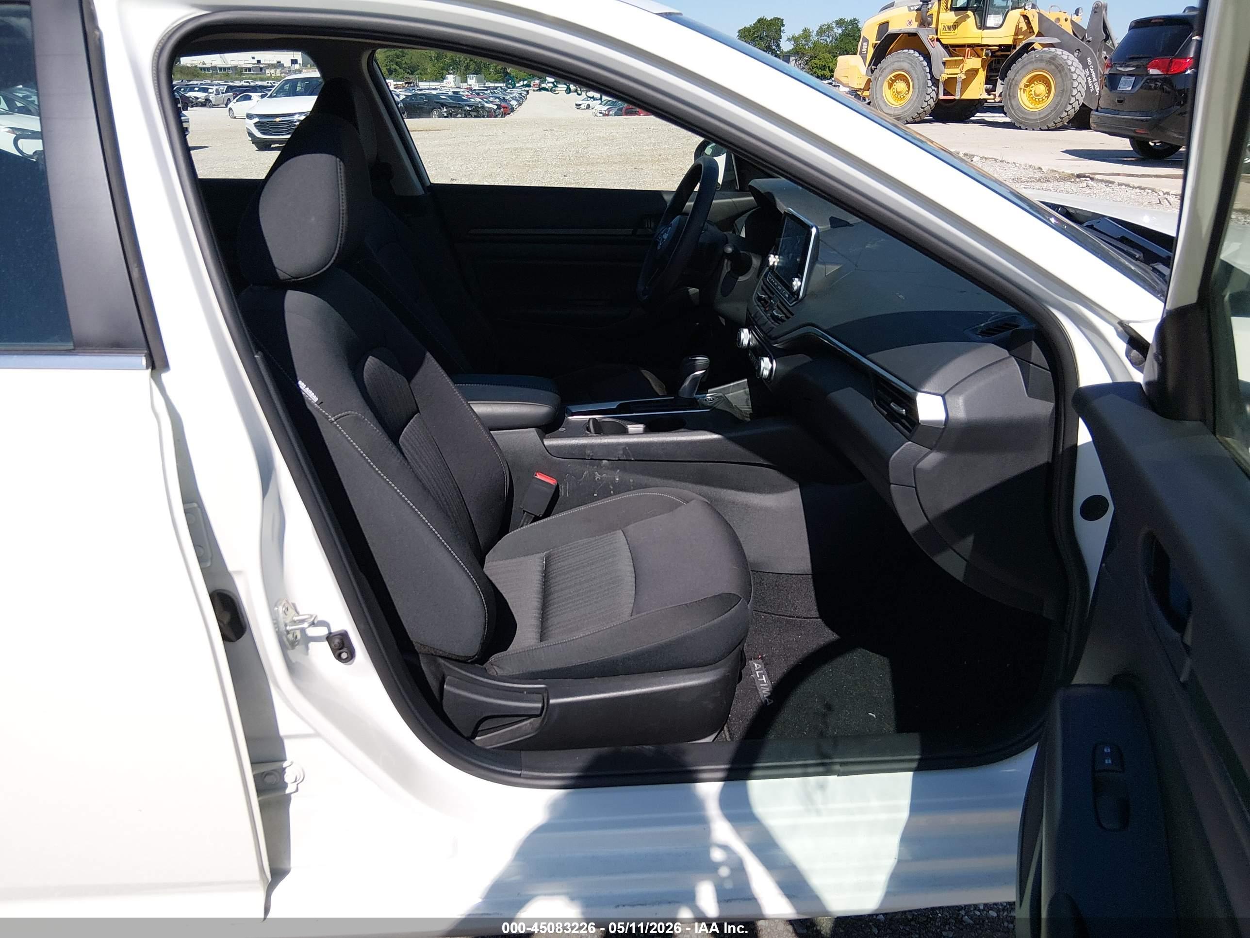 NISSAN ALTIMA image 5