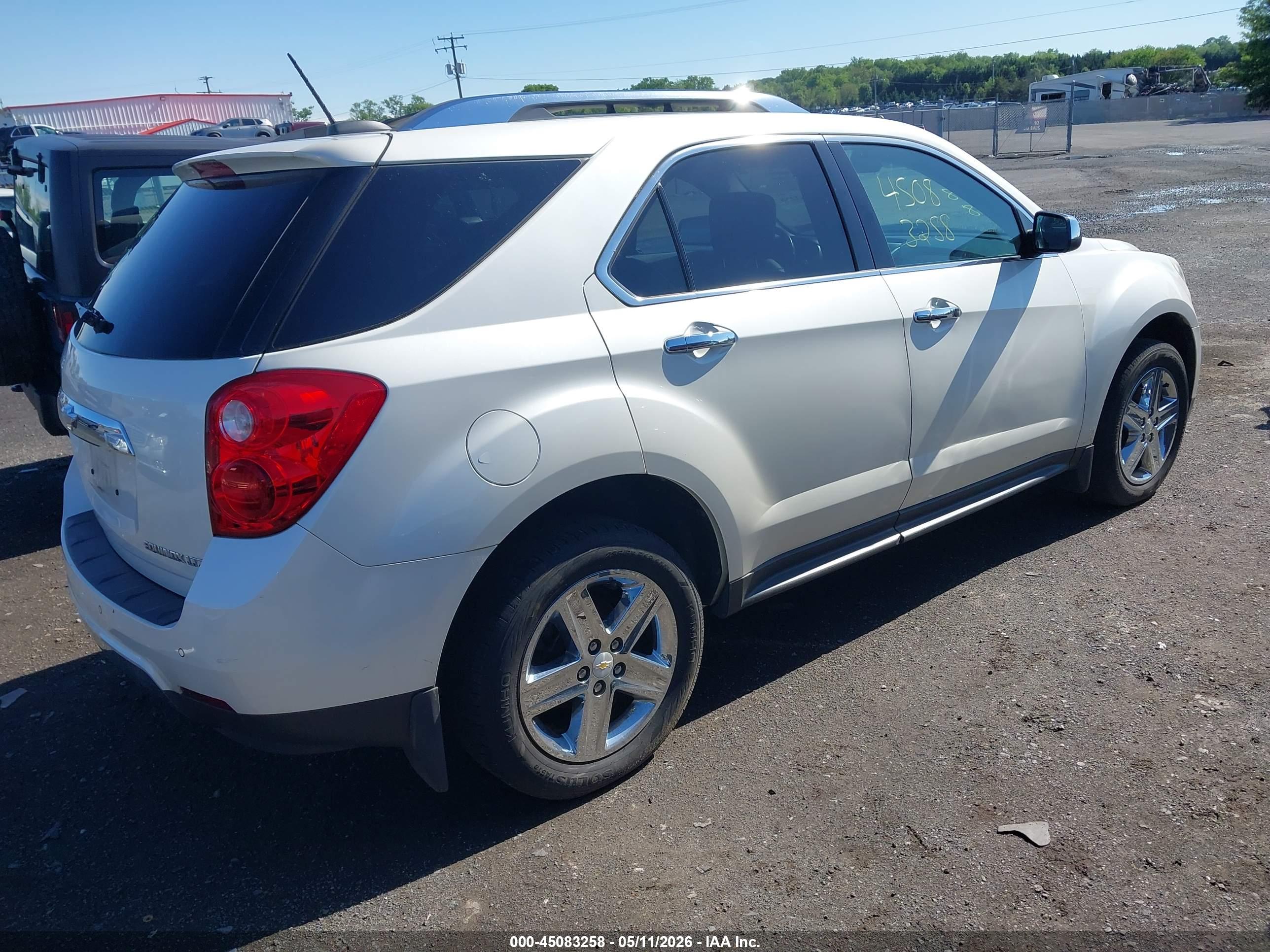 CHEVROLET EQUINOX image 4